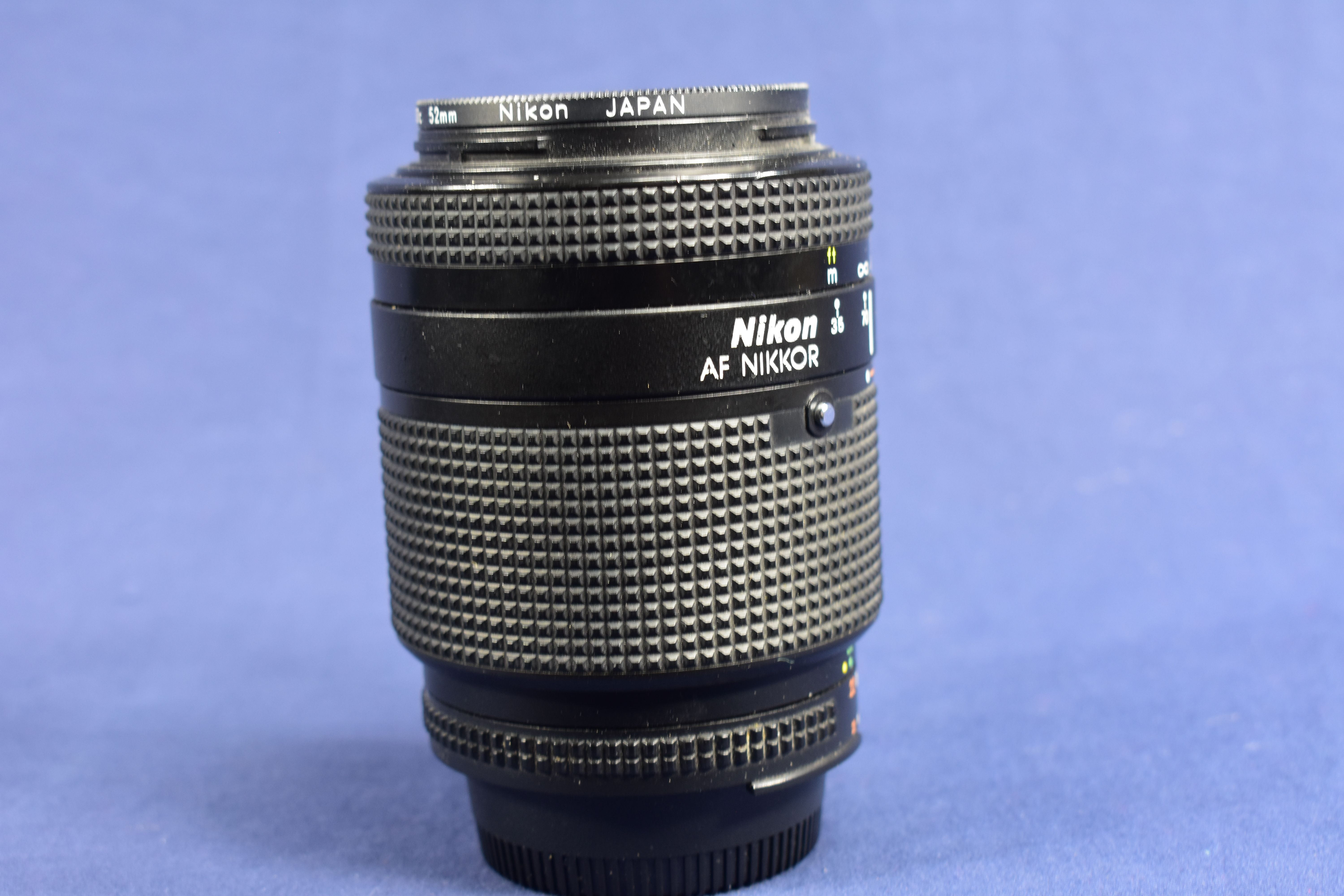 Appareil photo NIKON F 90, avec objectif de 50 mm, Objectif NIKON 35 - 105 mm, flash 1 ET 2 , 38 CT 7. - Photo 13