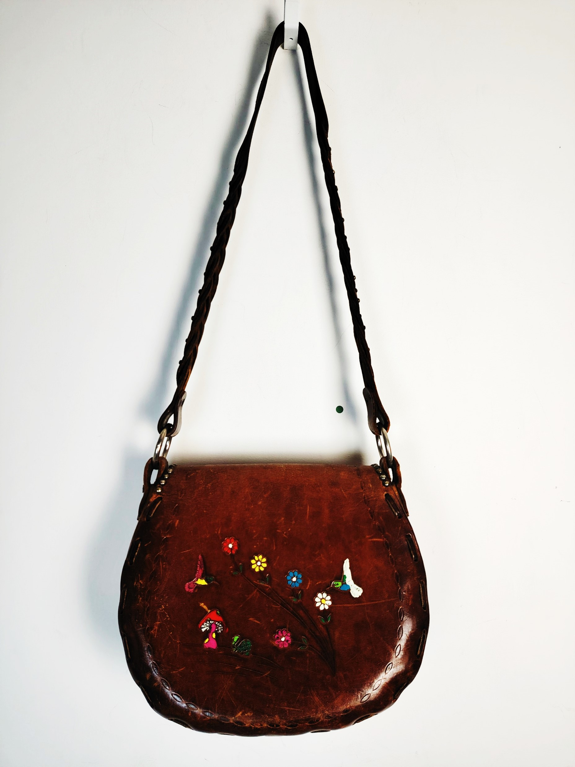 Sac bandoulière cuir rigide hippie chic années 70's - Photo 2