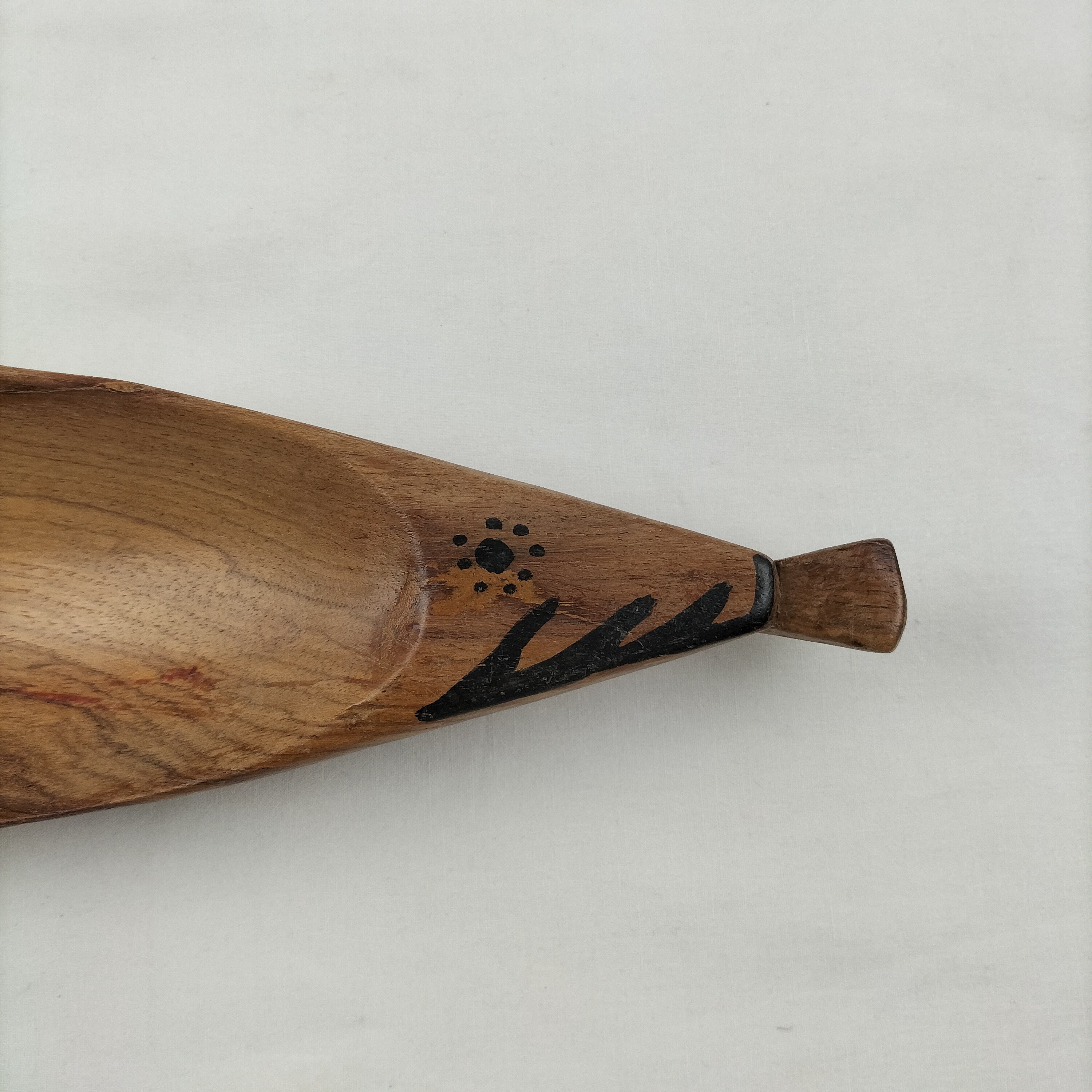 Vide poche en bois en forme de pirogue - Photo 2