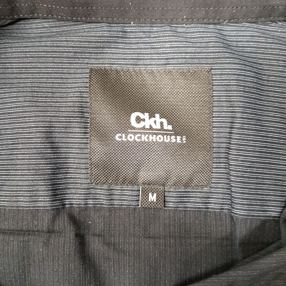 Voir photo 5 de Chemise de fête noire et grise - CLOCKHOUSE - Taille M Chemise de fête noire et grise - CLOCKHOUSE - Taille M Très bon état - Vue 5 -