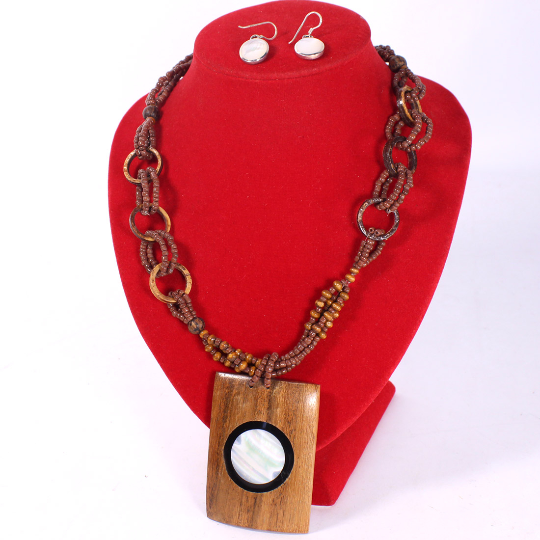 Collier bois et nacre + boucles d'oreilles argent et nacre Bon état - Vue 2 - 