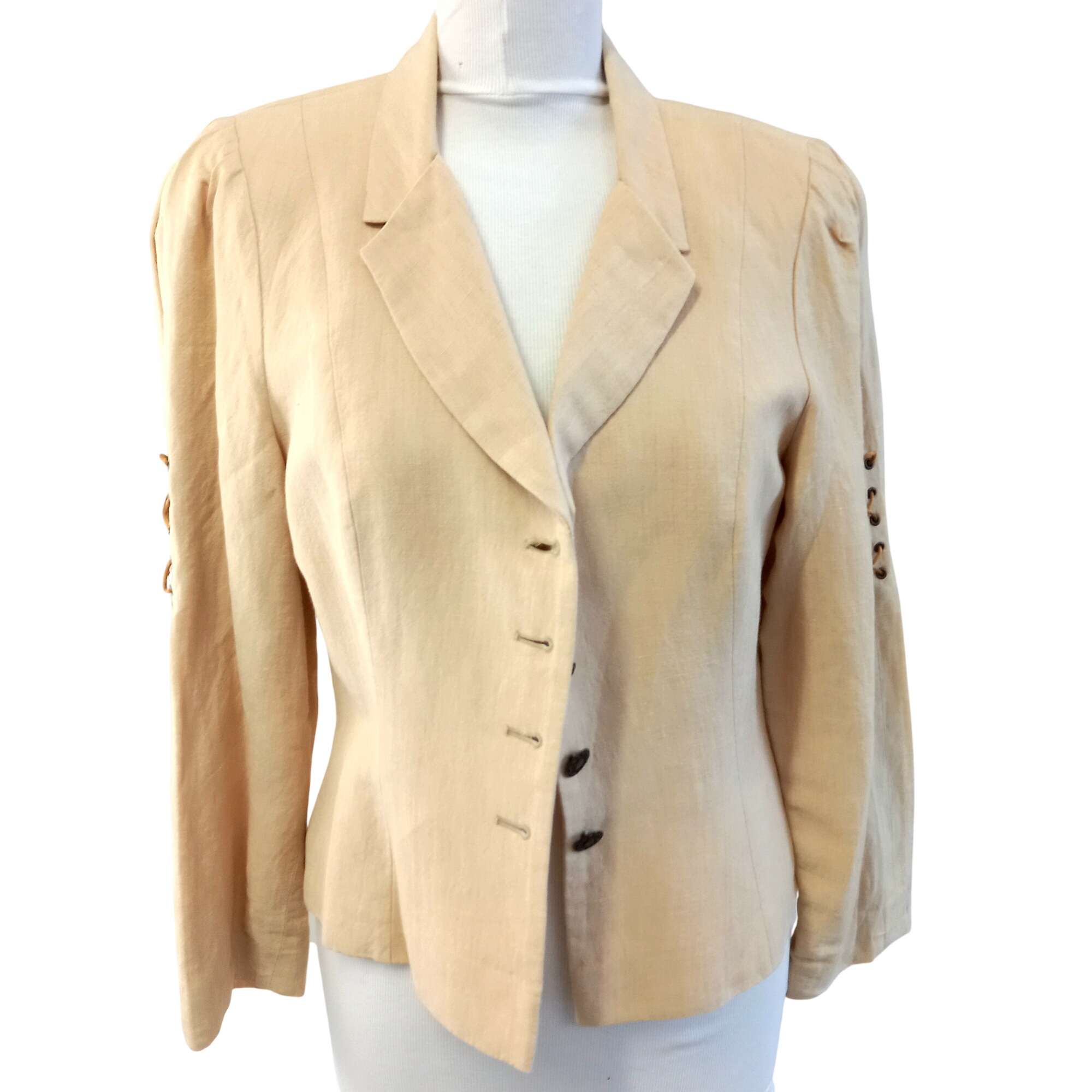 Veste femme "Les Soleils d'Arles" à laçage dorsal, taille 44 Très bon état -  reconditionné disponible sur Label Emmaüs