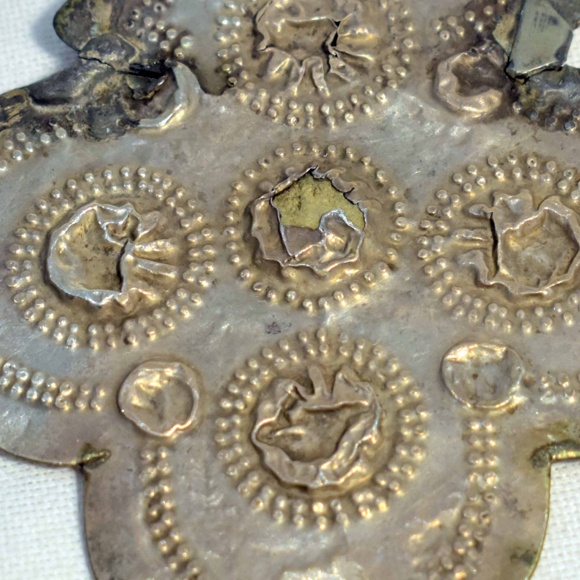 Lot de Bijoux Berbères Anciens - Pate de Verre & Métal Argenté Bon état - Vue 13 - 