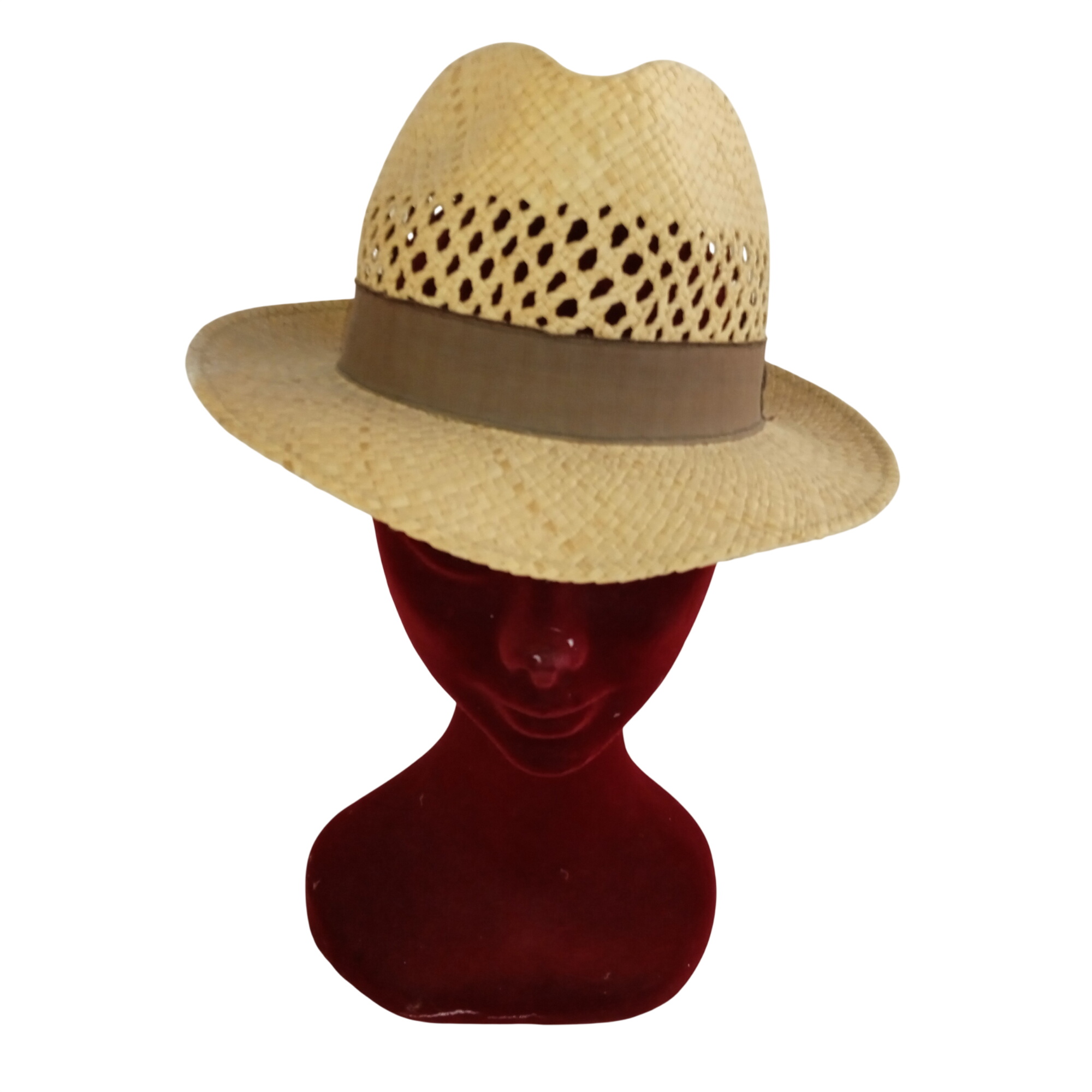 Chapeau Crambes Made in France tressée en fibre végétale T. 57 Bon état -  reconditionné disponible sur Label Emmaüs