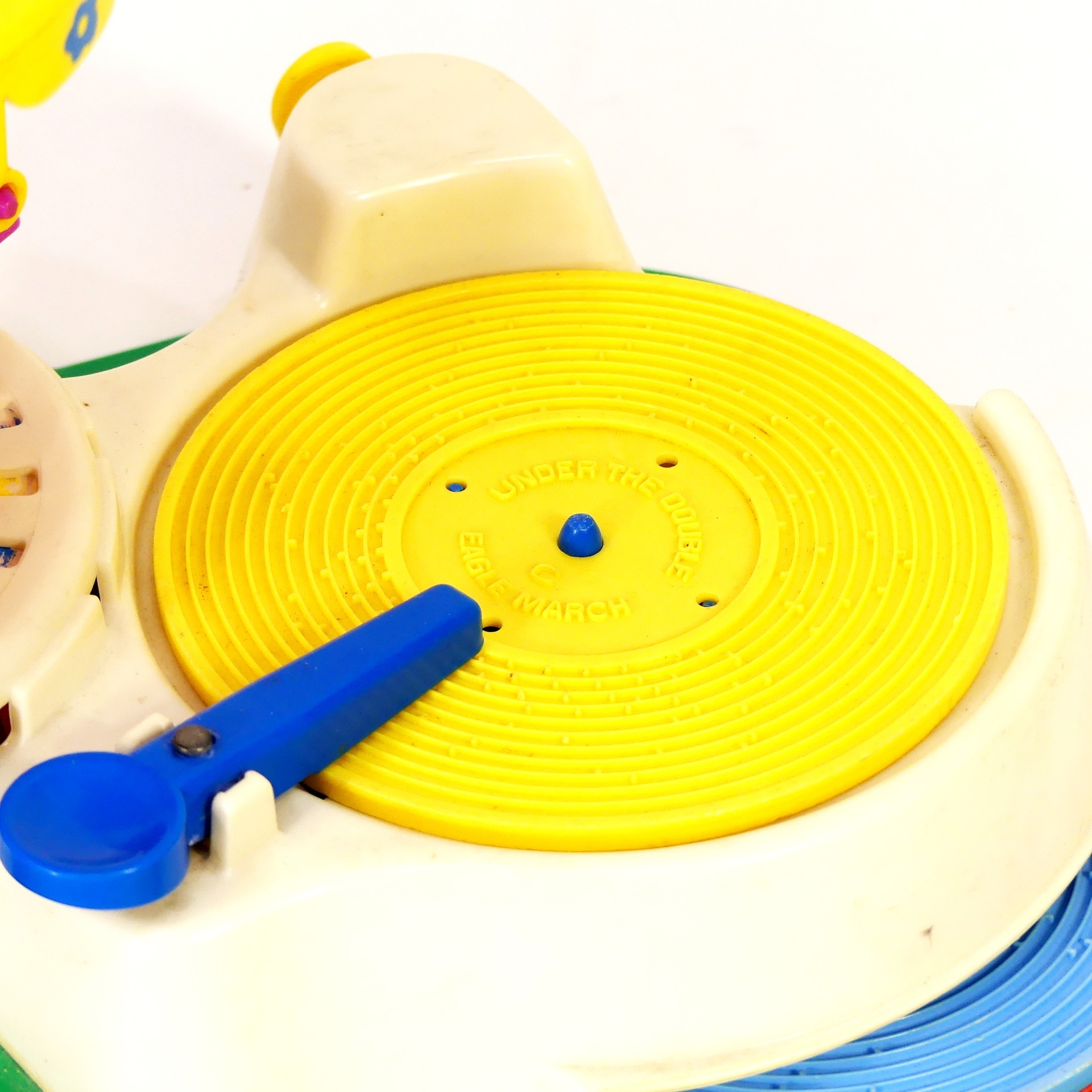 Voir photo 4 de Carroussel Vintage - Fisher Price -1980's Carroussel Vintage - Fisher Price -1980's Bon état - Vue 4 -