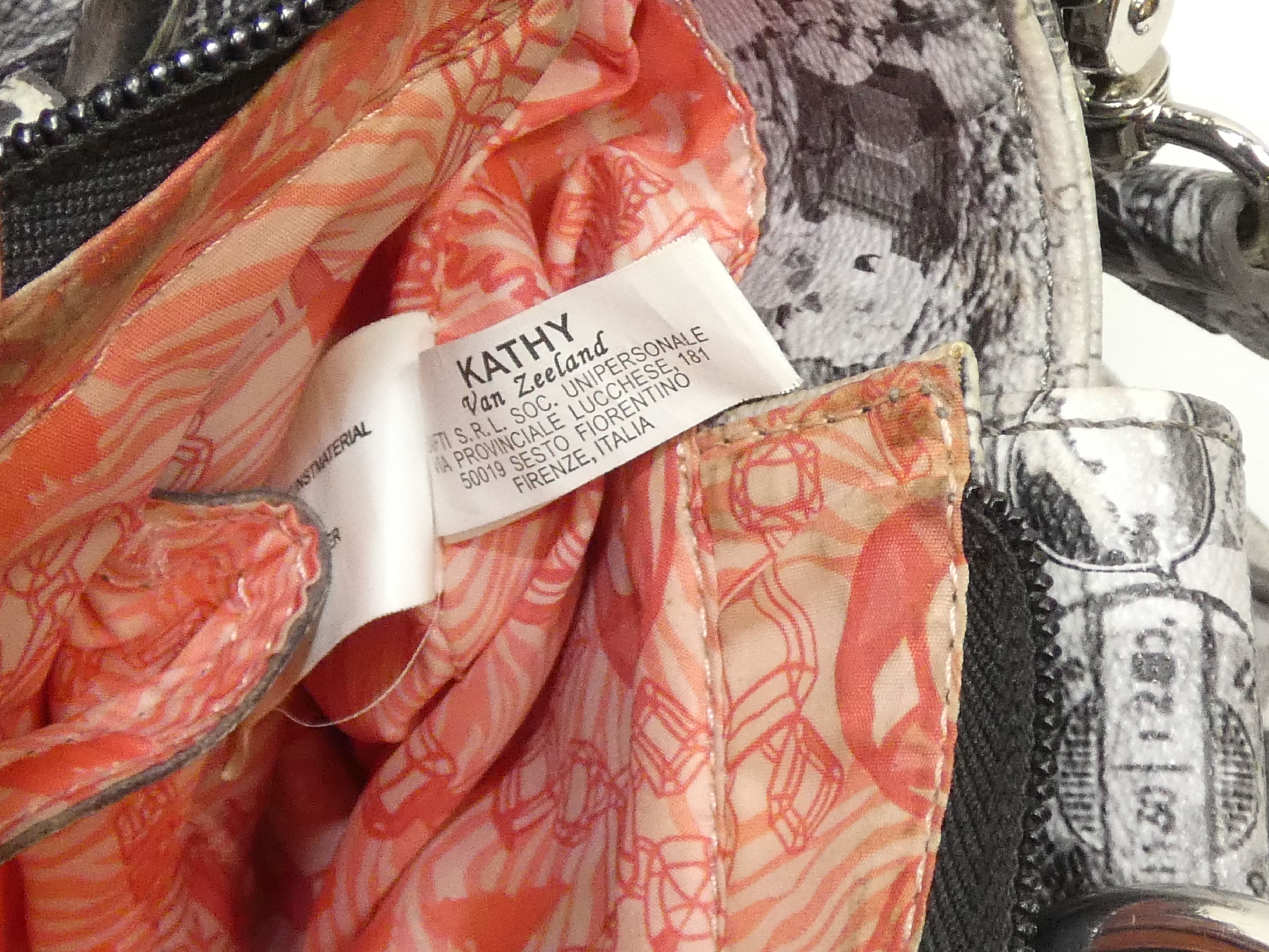 Sac à main à bandoulière en synthétique de marque KATHY VAN ZEELAND New York  - Vue 9 - 