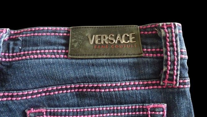 Jeans Versace bleu et coutures rose fuschia pour femme - taille 42  - Vue 11 - 