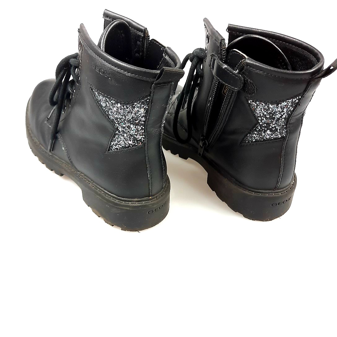 Voir photo 3 de Bottines en cuir noir GEOX Pointure 36 Bottines en cuir noir GEOX Pointure 36 Bon état - Vue 3 -