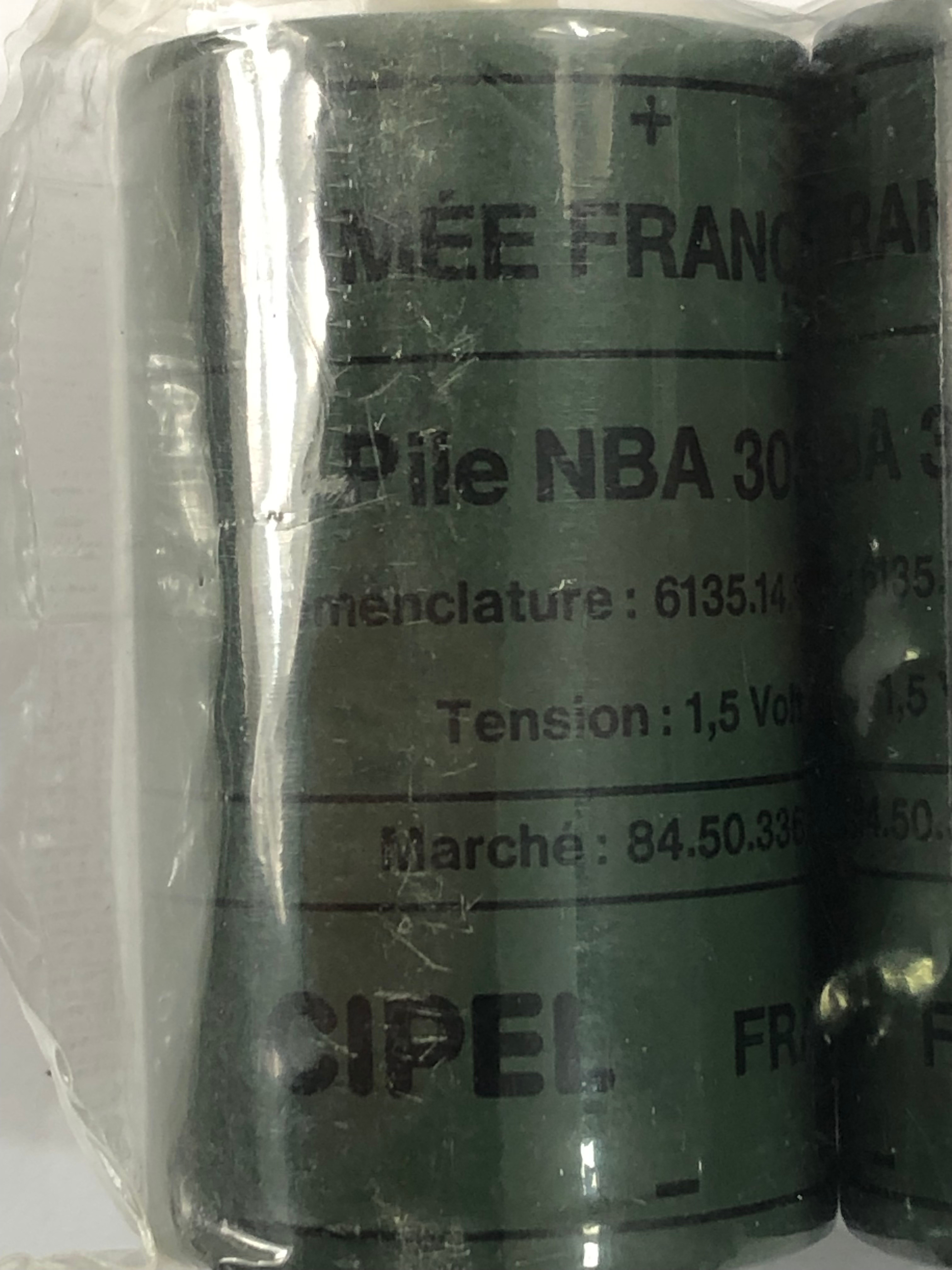 Voir photo 5 de 2 piles NBA 3030 de l'armée française 1,5 volts, marque CIPEL 2 piles NBA 3030 de l'armée française 1,5 volts, marque CIPEL Comme neuf - Vue 5 -