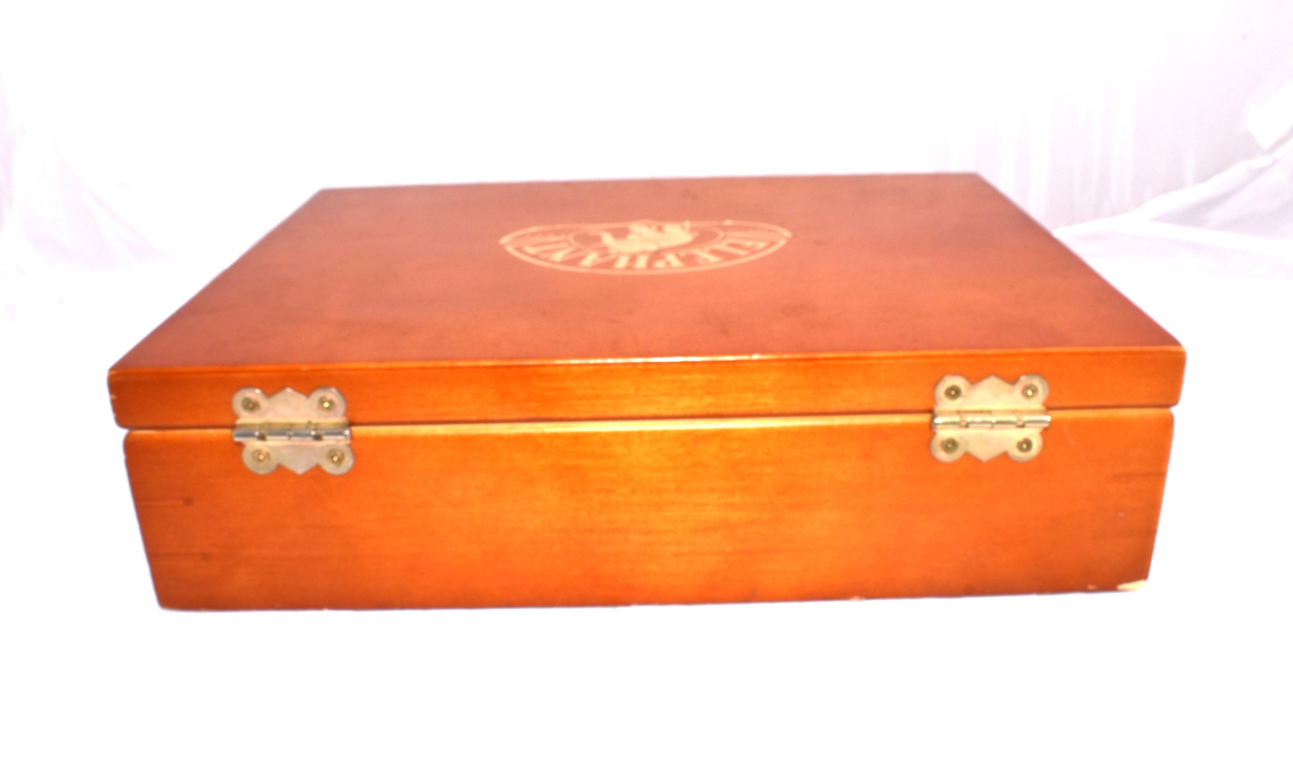 Boîte à thé antique en forme de tonneau en Oak Oak