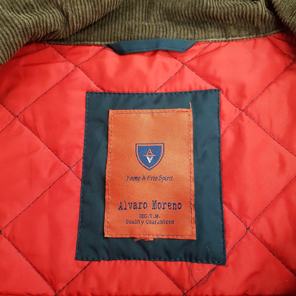 Veste matelassée bleu marine - ALVARO MORENO - Taille 44/46 estimée Très bon état - Vue 12 - 