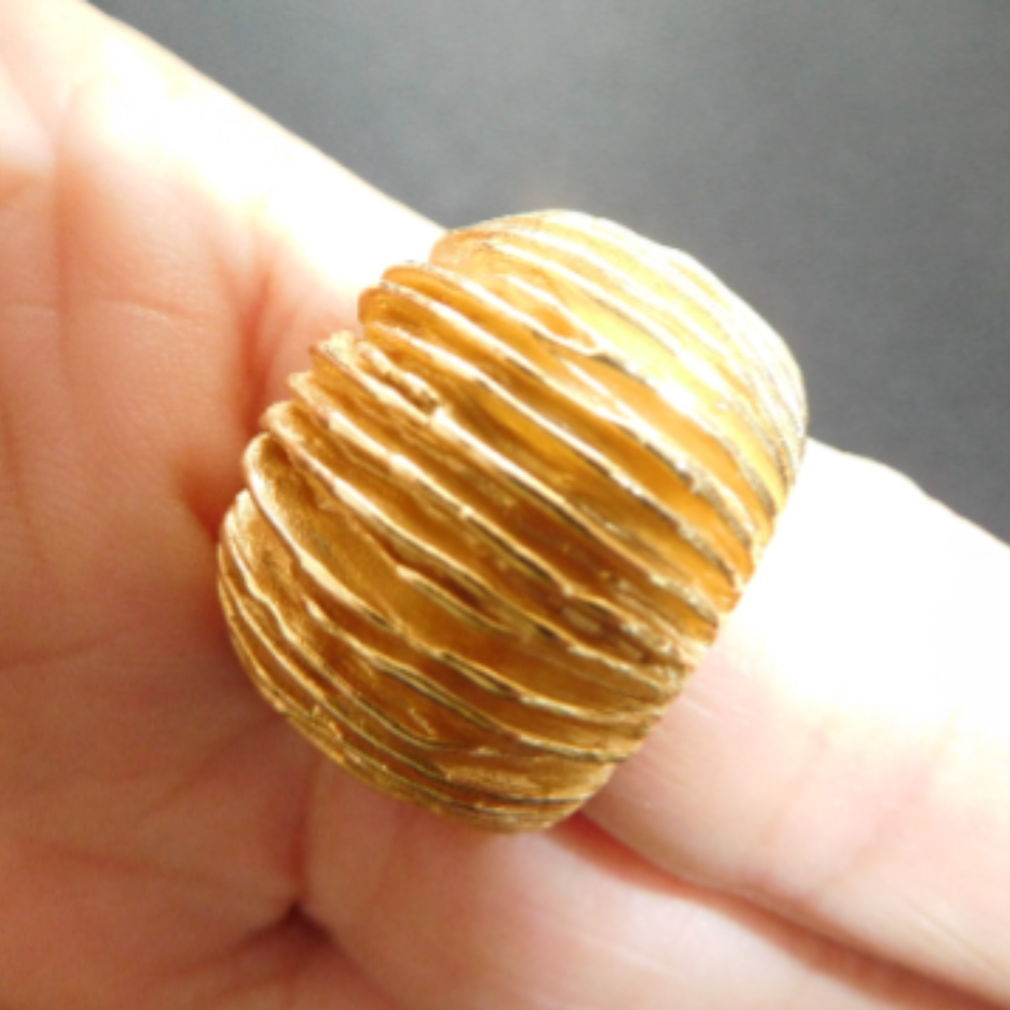 Bague Large De Crateur, Motif Stri  Pice Signe (Poinon Non Identifi) - T. 59-60 - Poids 14g - Label Emmaus - Modalova