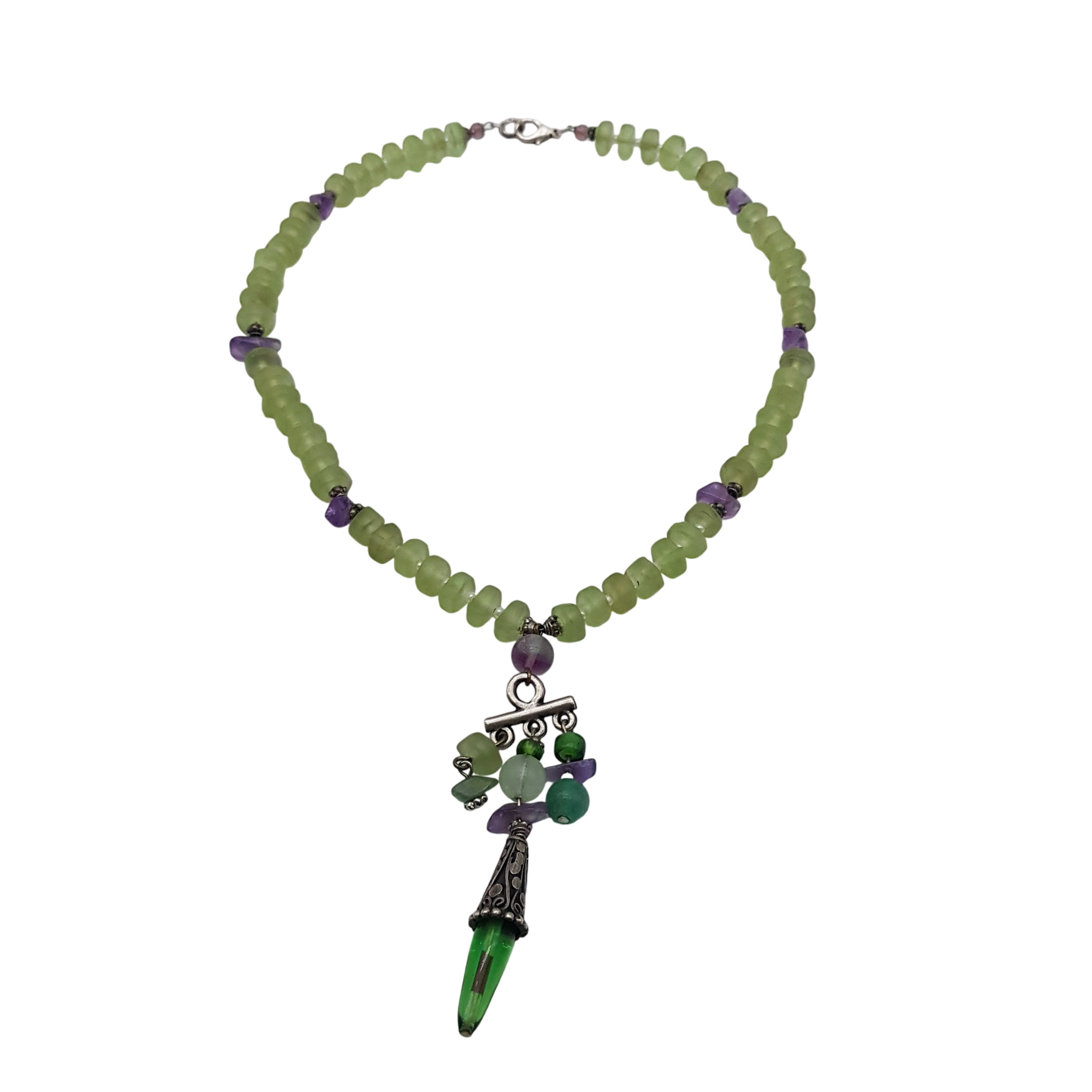Collier ras de cou avec pendentif en perles de verre et amethystes - Label Emmaus - Modalova