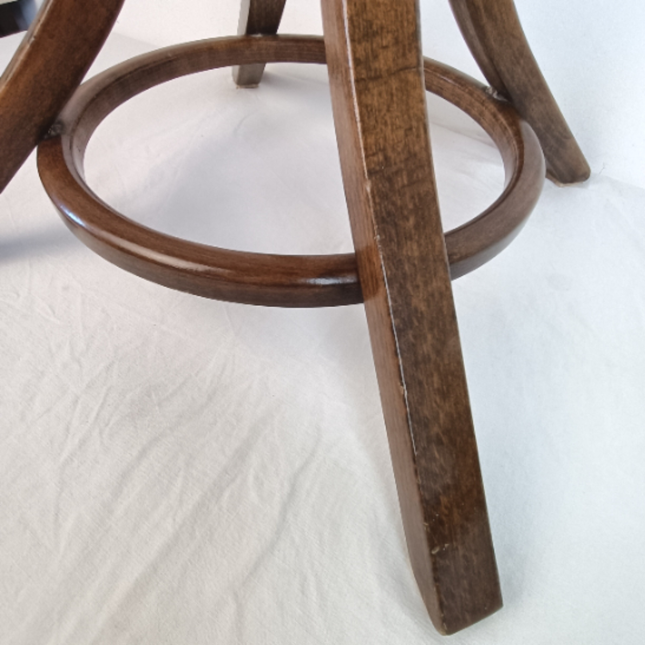 Porte manteaux perroquet étiqueté "Baumann" Bon état - Vue 12 - 