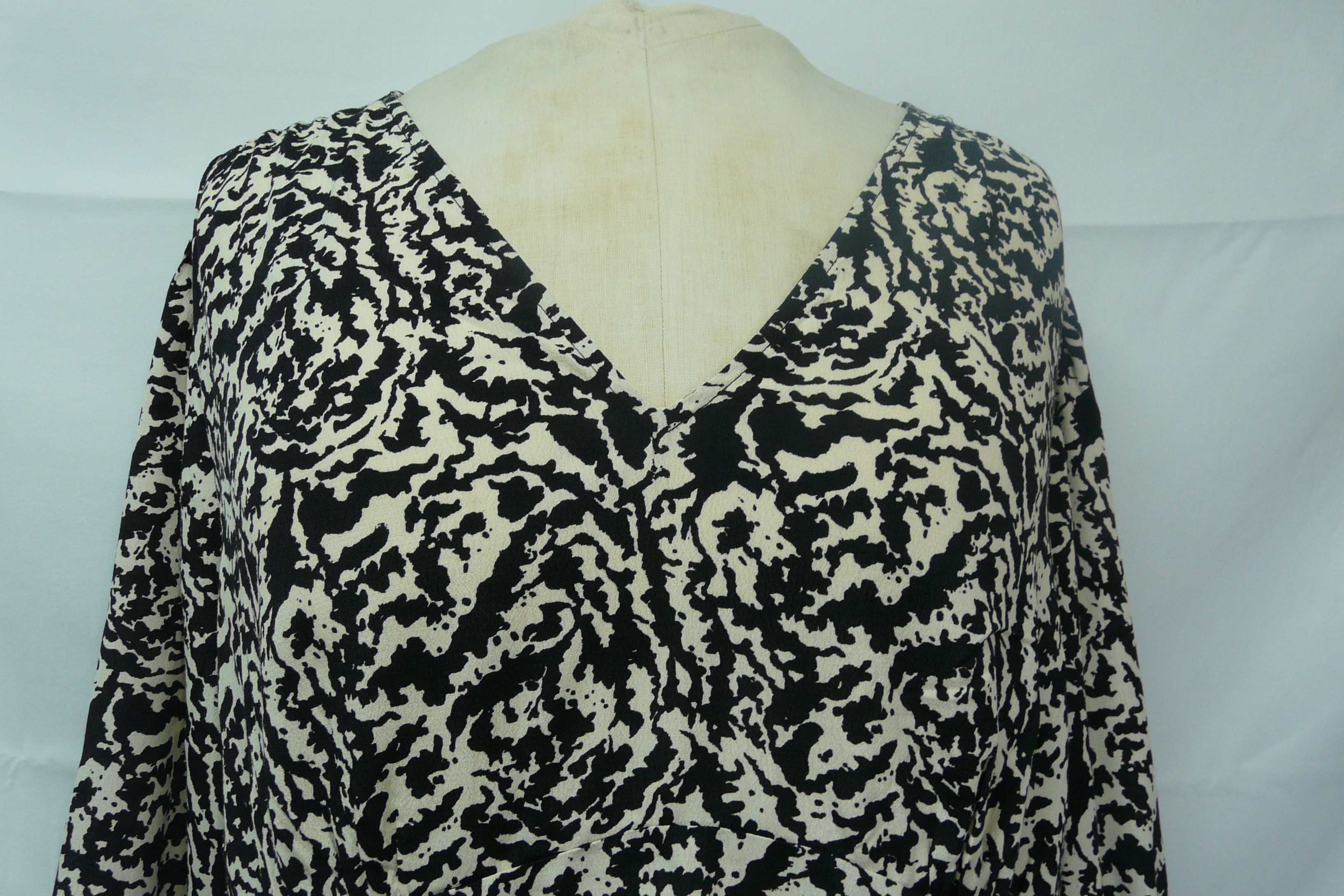 HF107 - Top imprimé - H&M - Taille XL Comme neuf - Vue 4 - 