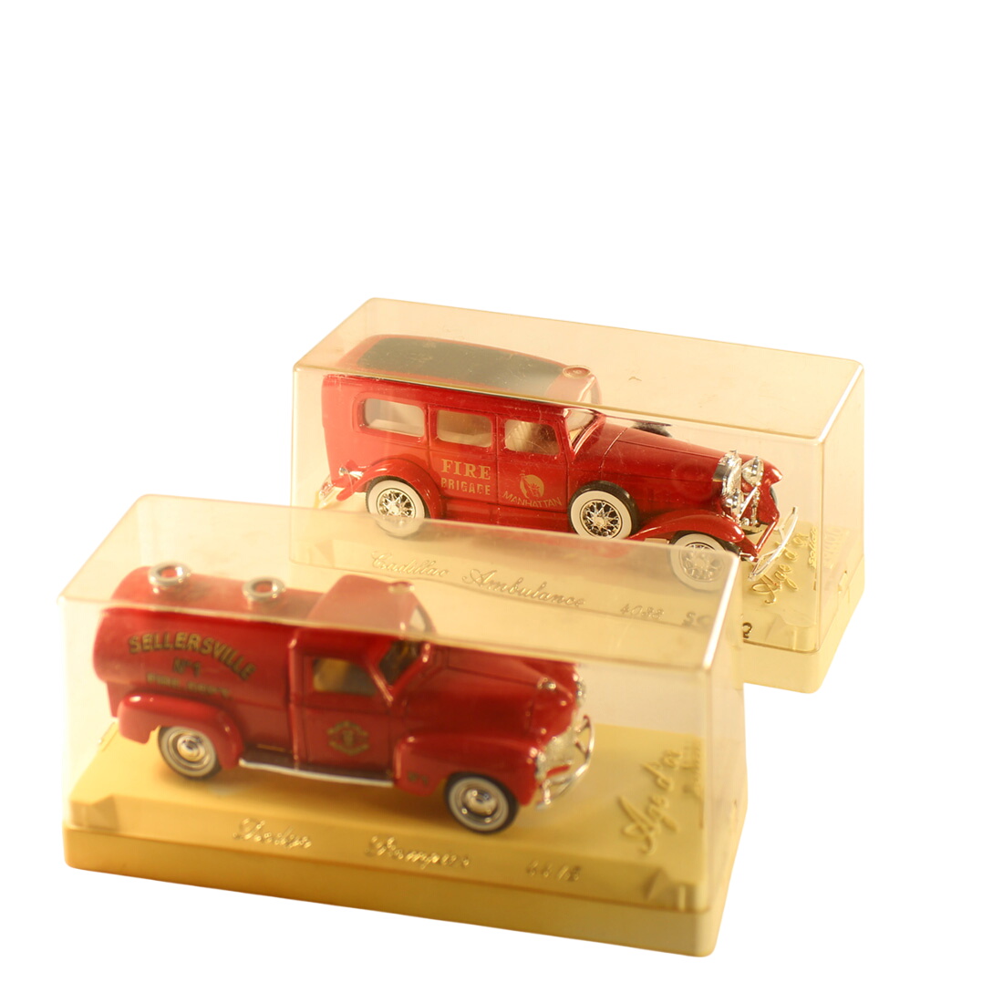 Acheter Solido: 2 véhicules de pompiers US Très bon état - 18,00 € Solido: 2 véhicules de pompiers US Très bon état - reconditionné disponible sur Label Emmaüs