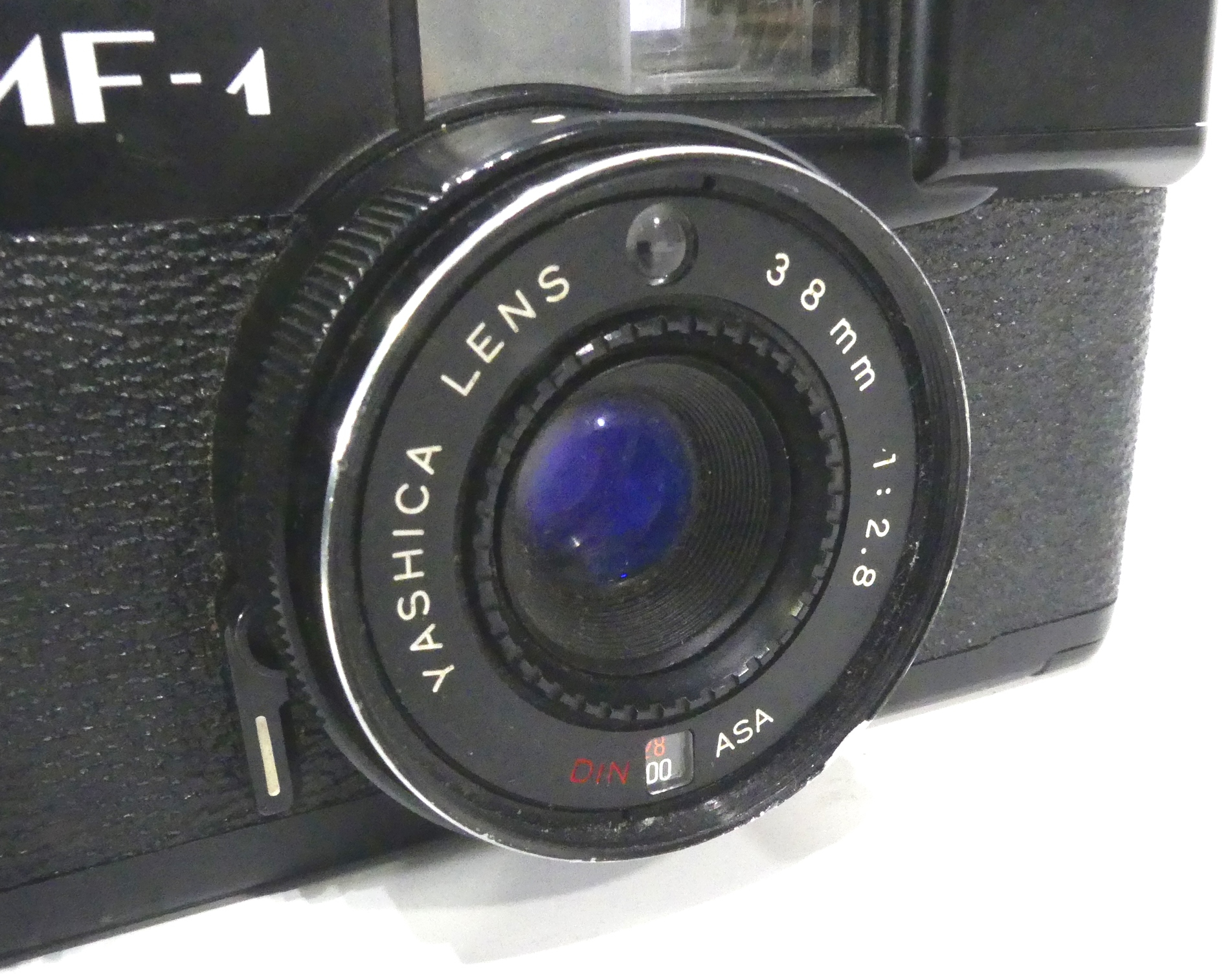 Appareil photo compact Yashica MF-1 38 mm - Photo 8