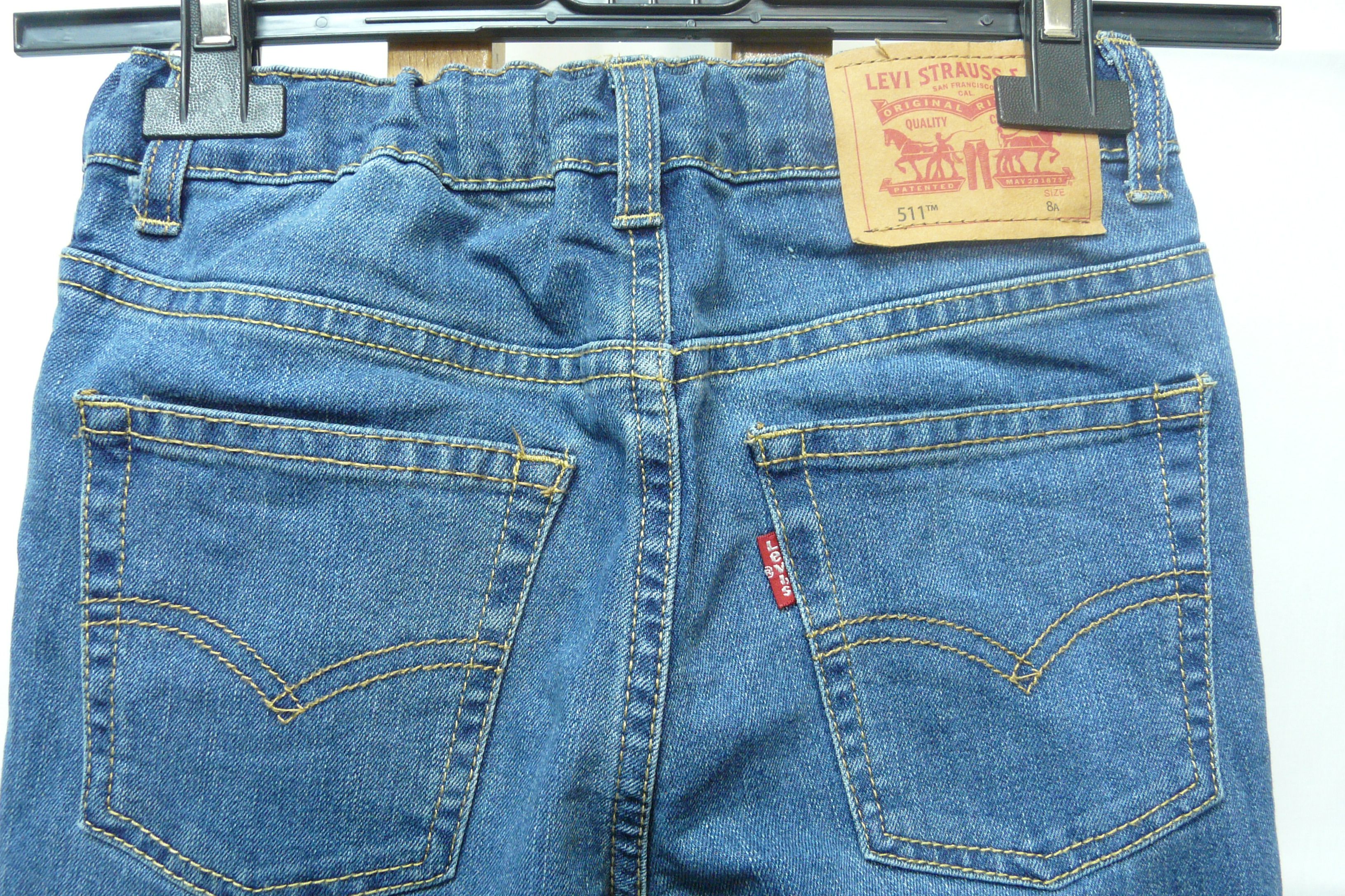 E39 - Jean slim 511 - Levi Strauss & Co - Âge 8 ans Très bon état - Vue 4 - 