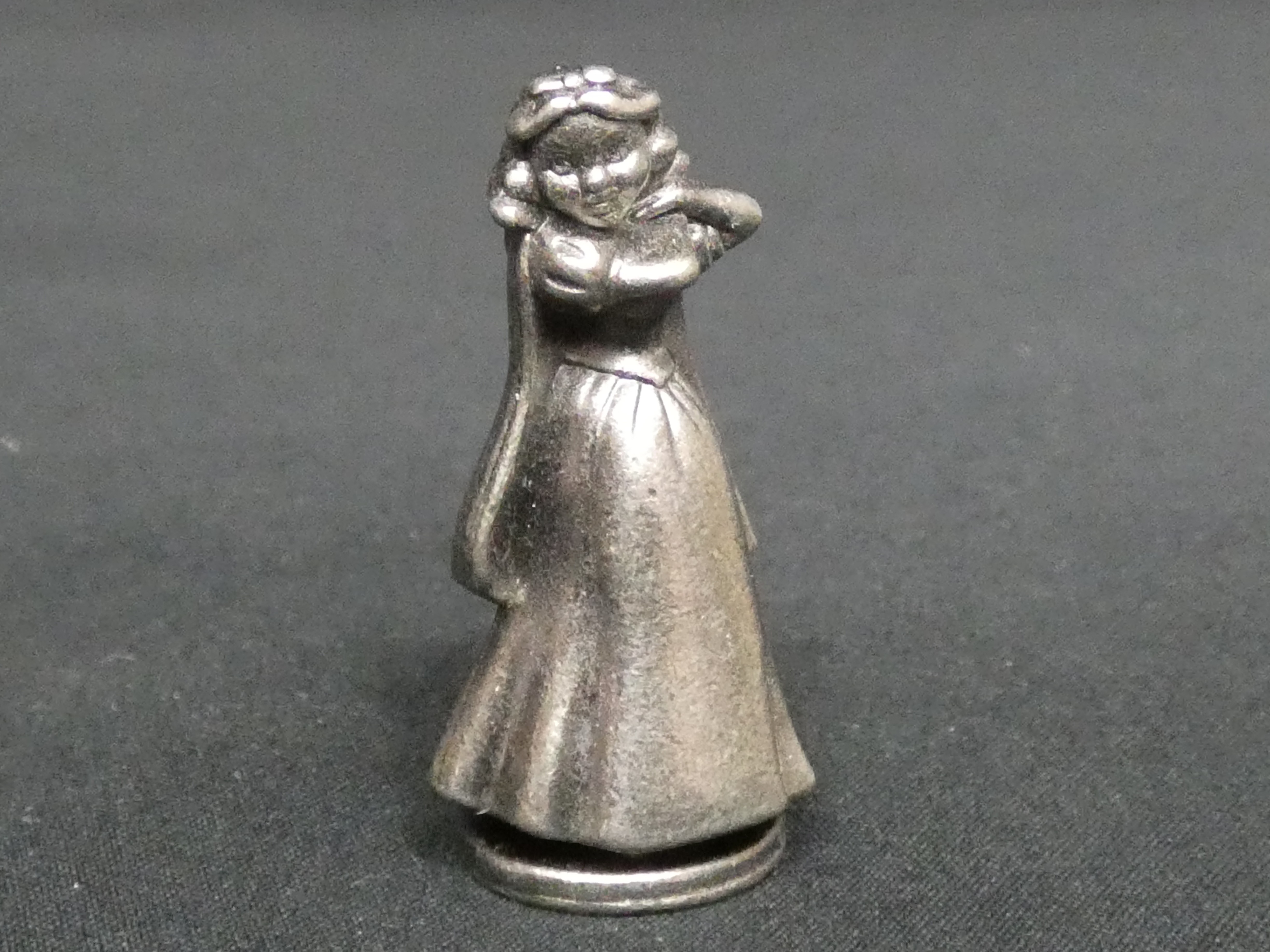 Ensemble de 8 petits personnages Disney en métal - Comme neuf - Photo 5