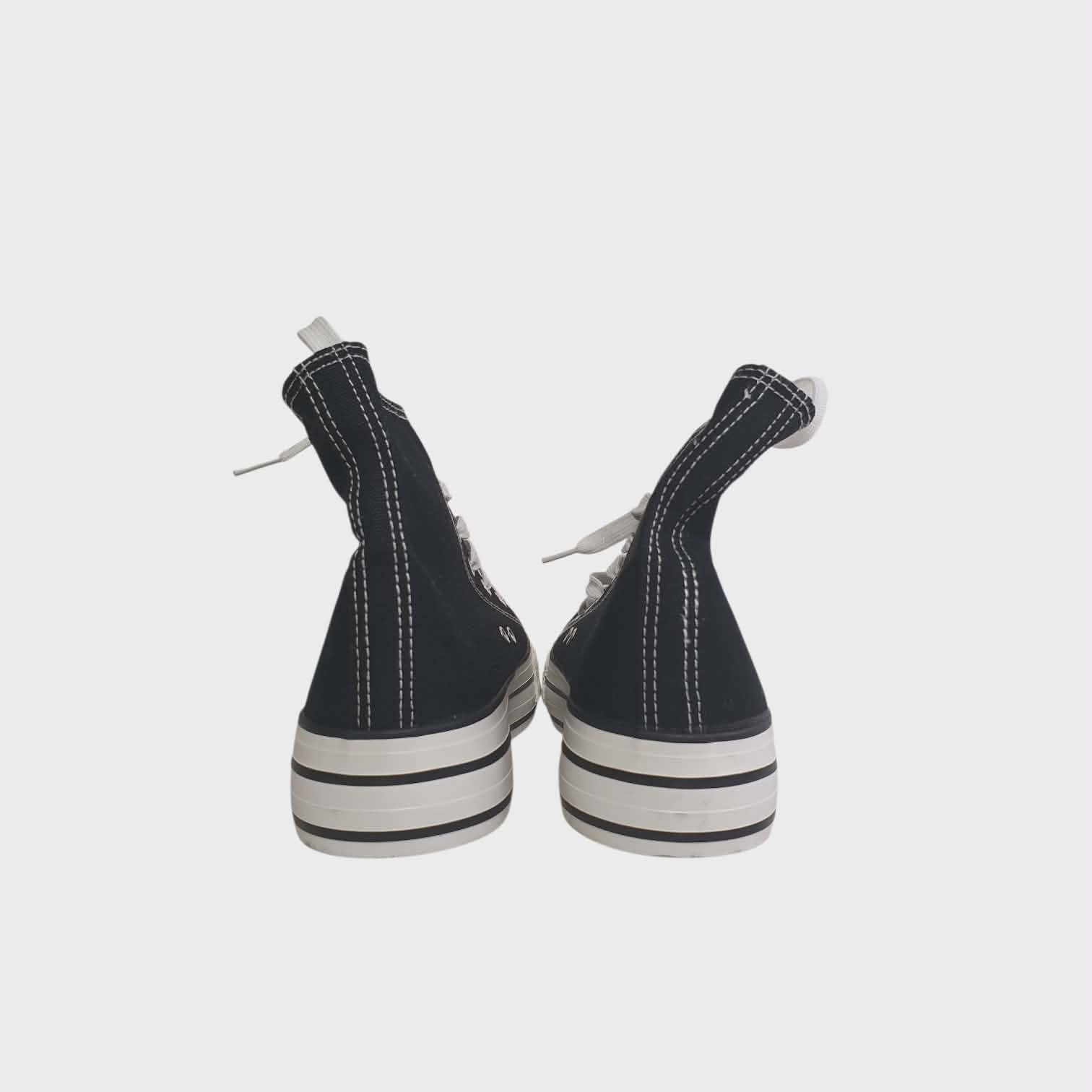 Voir photo 4 de Baskets Noires En Toile Montantes unisexe - Campus - 41 Baskets Noires En Toile Montantes unisexe - Campus - 41 Comme neuf - Vue 4 -