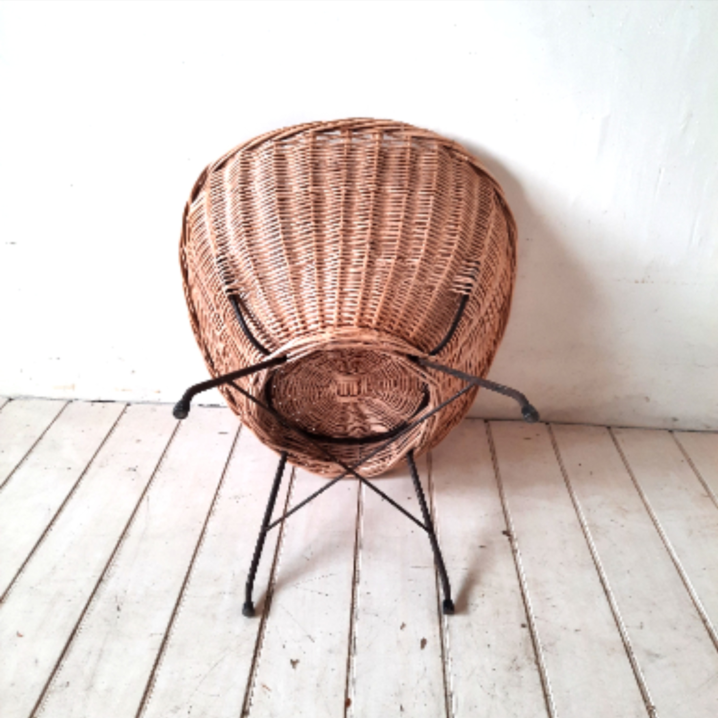 Fauteuil corbeille en rotin vintage 50-60s - Photo 3