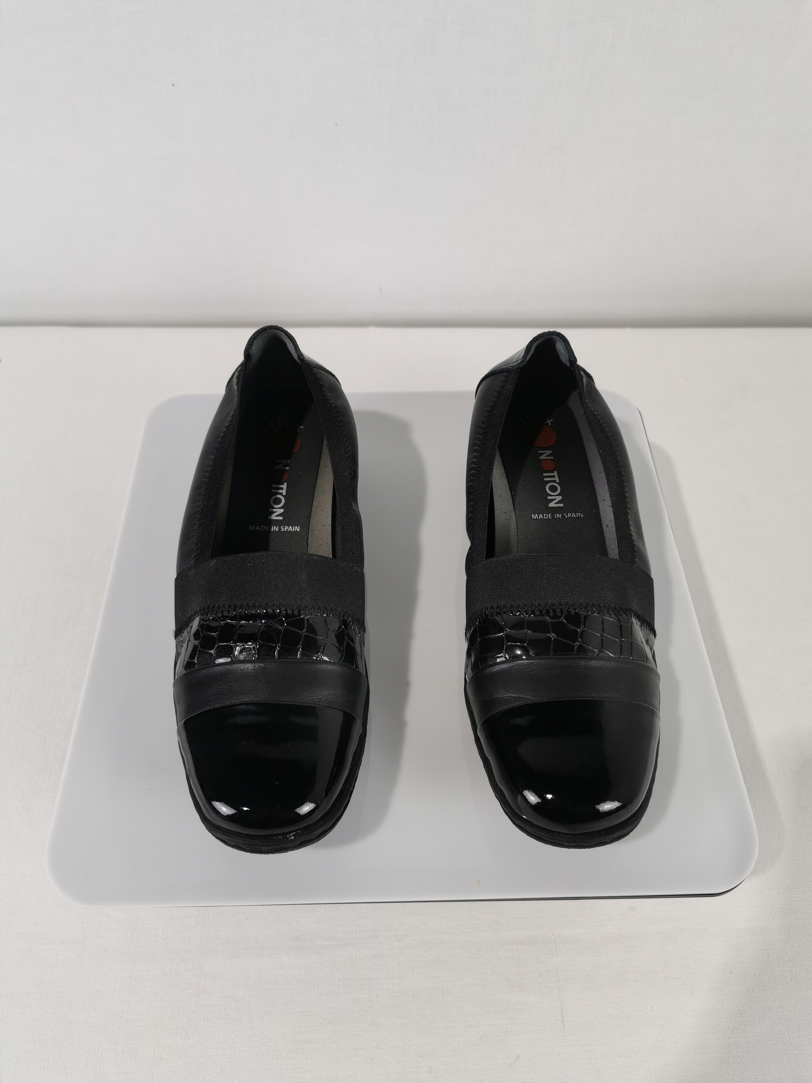 Mocassins noirs - femme - Notton - taille 38  - Vue 4 - 