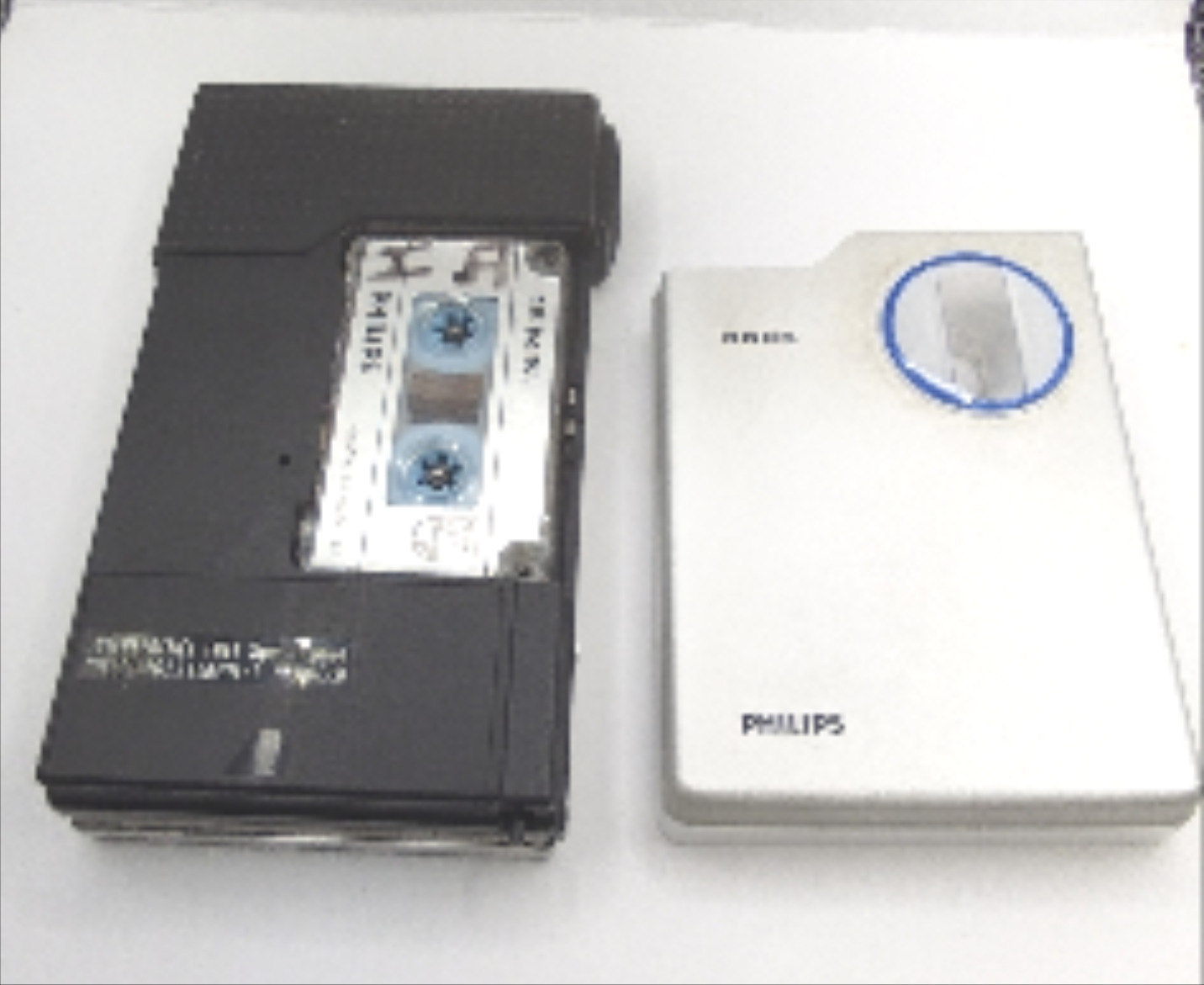 Mini enregistreur cassette vintage Philips  - État correct - Photo 4