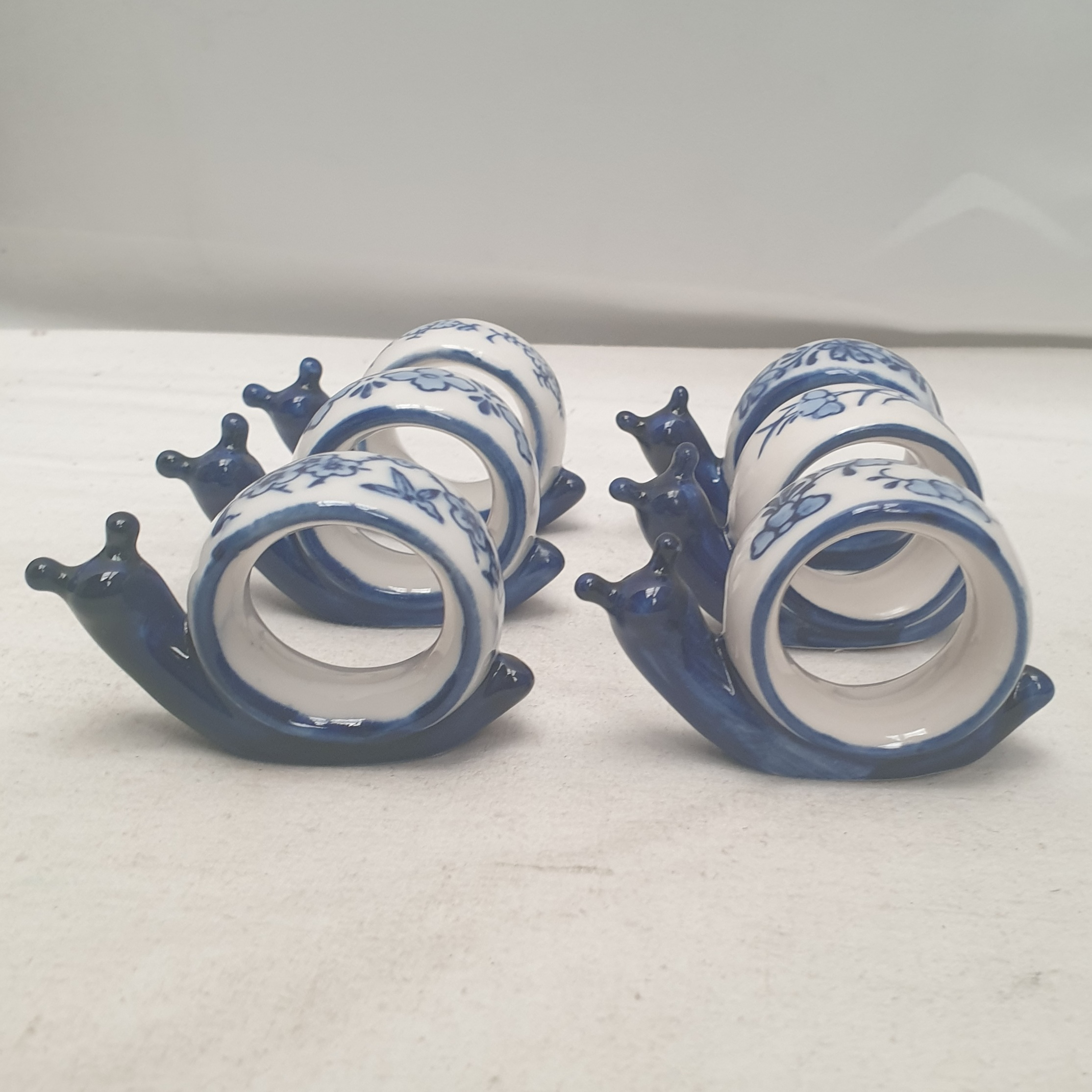 Vintage, set de 6 portes couteaux, 6 ronds de serviettes, porcelaine de