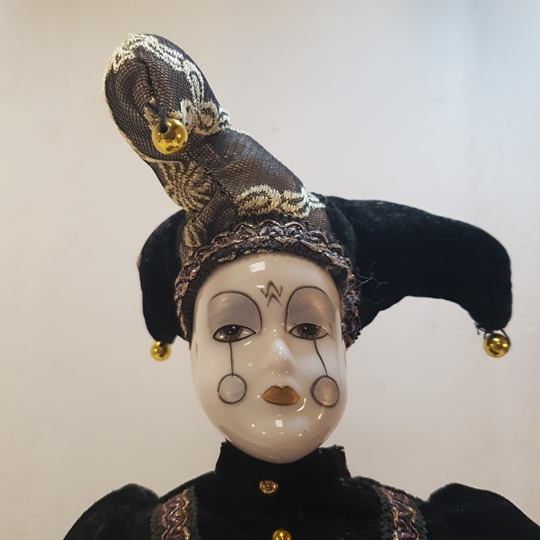 Poupée de porcelaine  - Photo 1