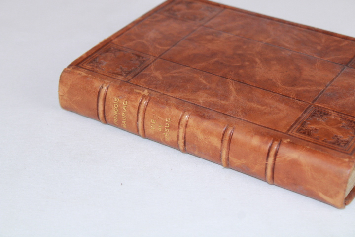 Ancien livre en cuir - La vie de Jésus de François Mauriac - Photo 1