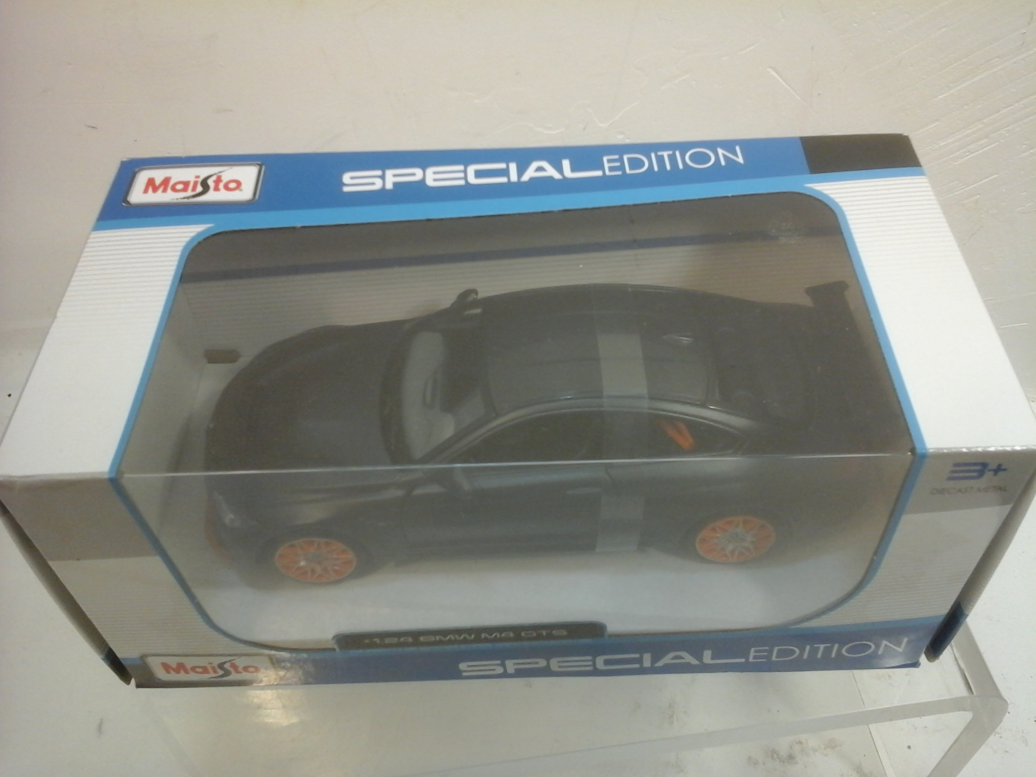 BMW M4 GTS - Maisto 1:24 - MA31246GY  - Vue 2 - 
