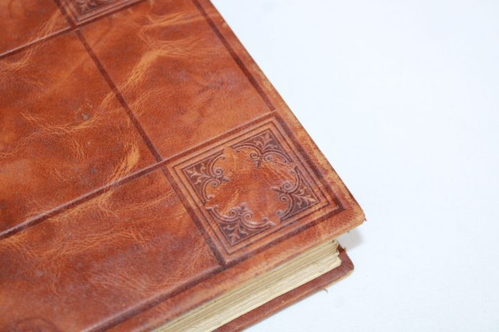 Ancien livre en cuir - La vie de Jésus de François Mauriac - Photo 4