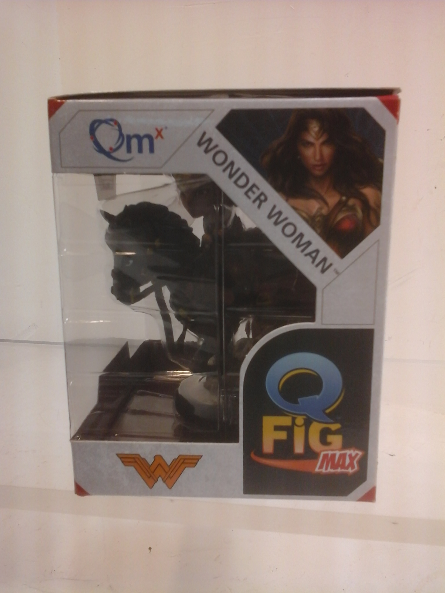 Figurine WONDER WOMAN Q-FIG MAX DC Comics. Comme neuf - Vue 8 - 