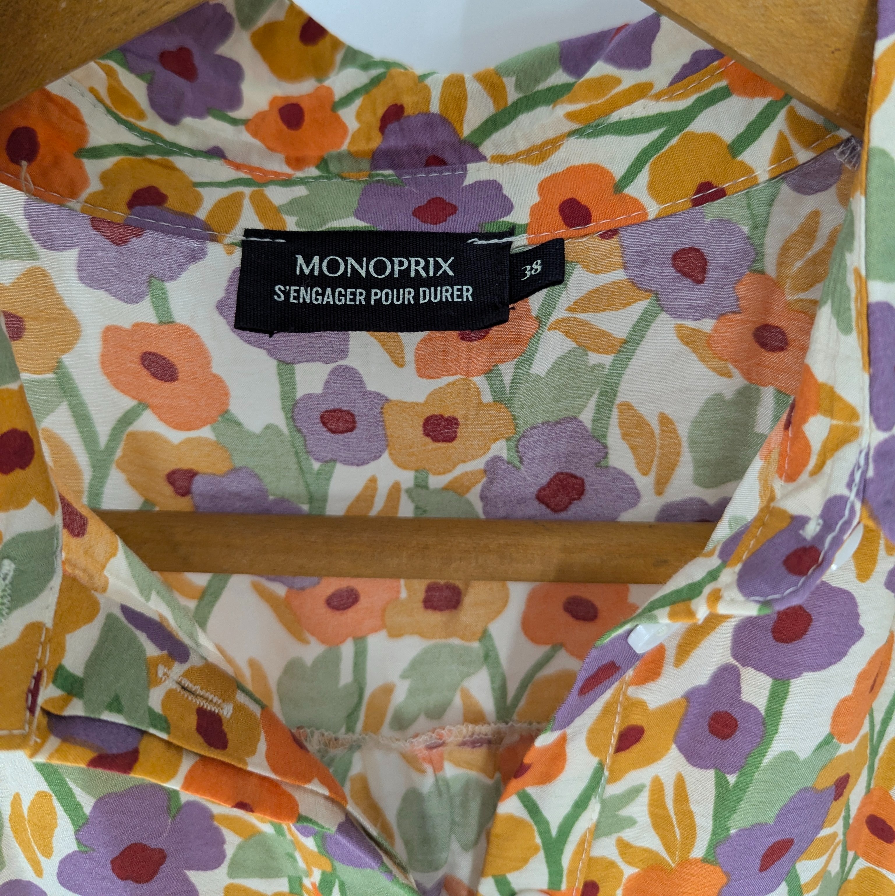 Robe MONOPRIX T.38 fluide ceinturée évasée imprimé fleurie manches courtes - Photo 4