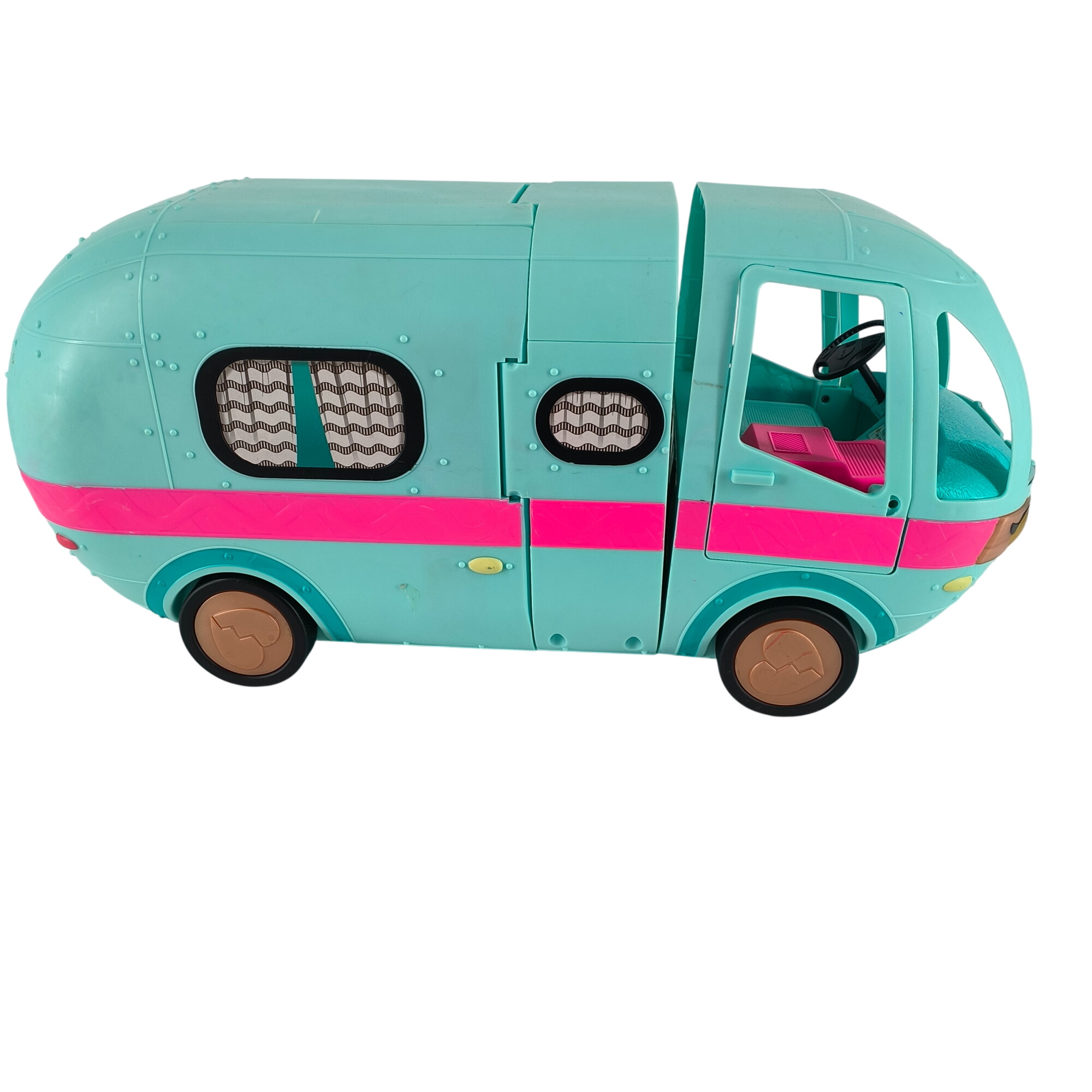 Véhicule-camping-car 'LOL'  -  reconditionné disponible sur Label Emmaüs