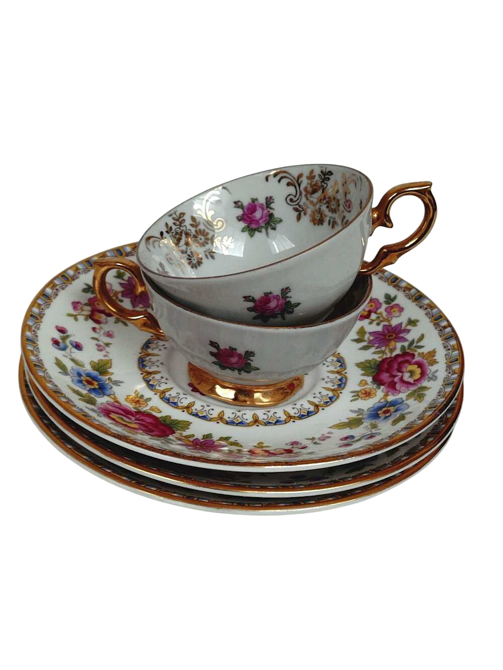 Trois petites soucoupes en porcelaine Grafton avec deux petites tasses . - Photo 0