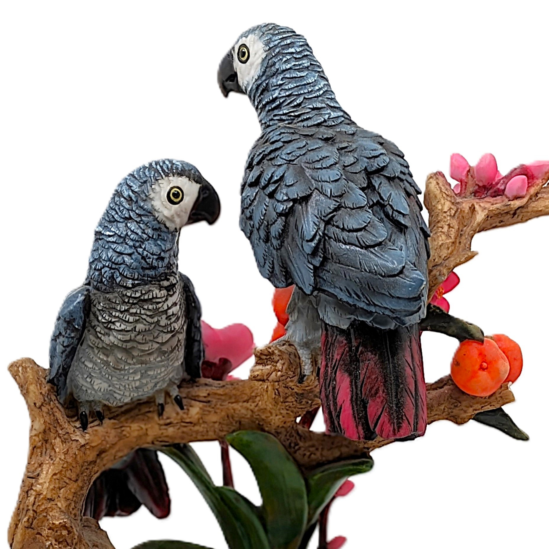 Statue décorative signée Lucini - Couple de perroquets sur branche avec fleurs tropicales. - Photo 1