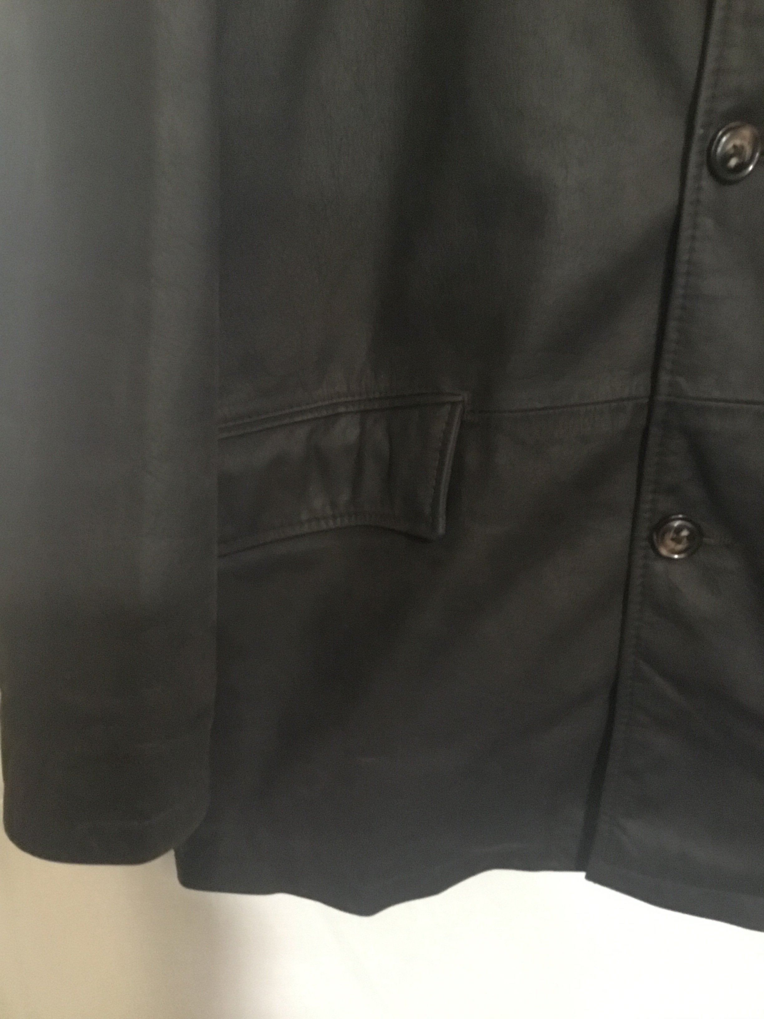 Voir photo 3 de Veste en cuir enduit « in extenso » taille M Veste en cuir enduit « in extenso » taille M - Vue 3 -