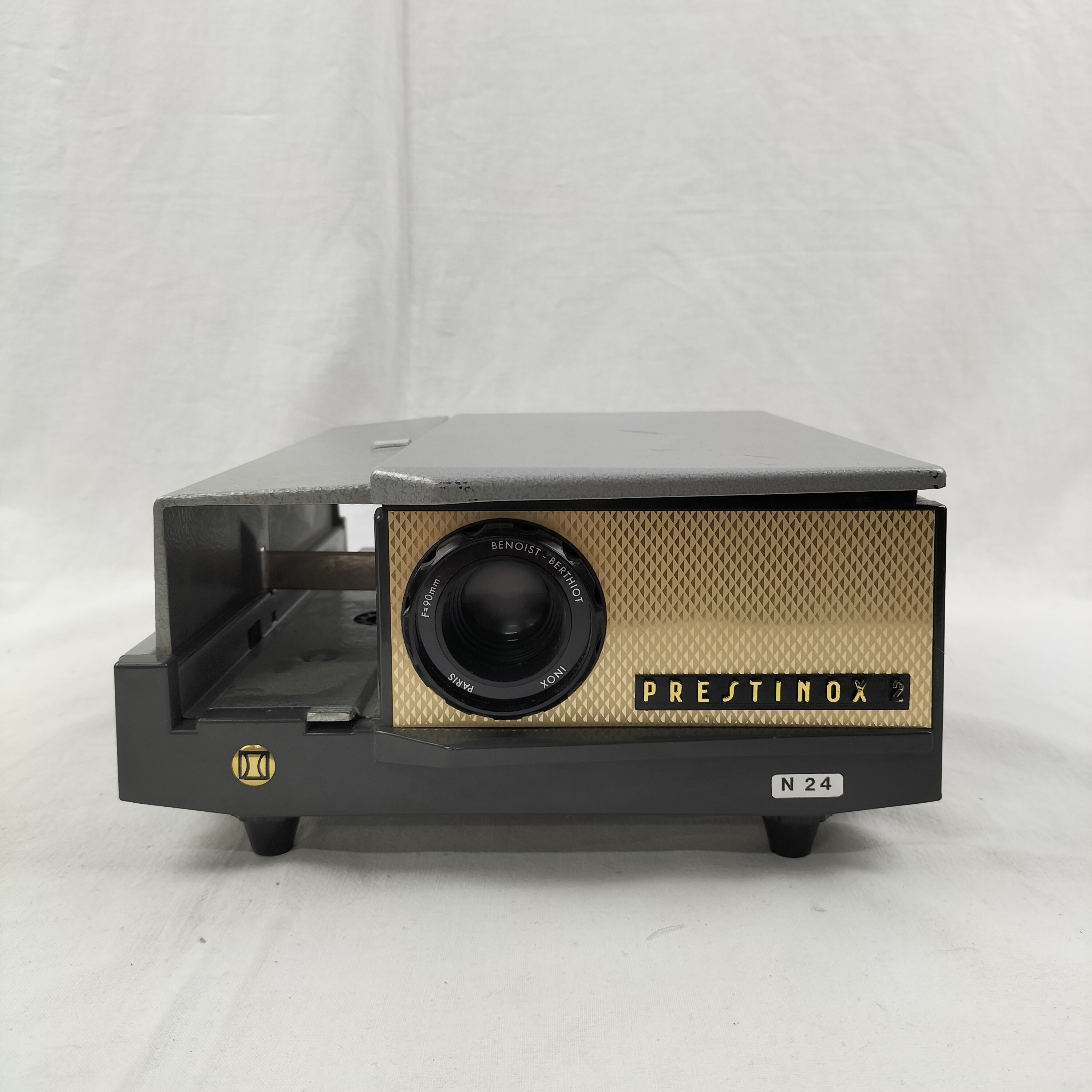 Projecteur Diapos "Prestinox 2" N 24, SANS TESTE - État correct sur Label Emmaüs