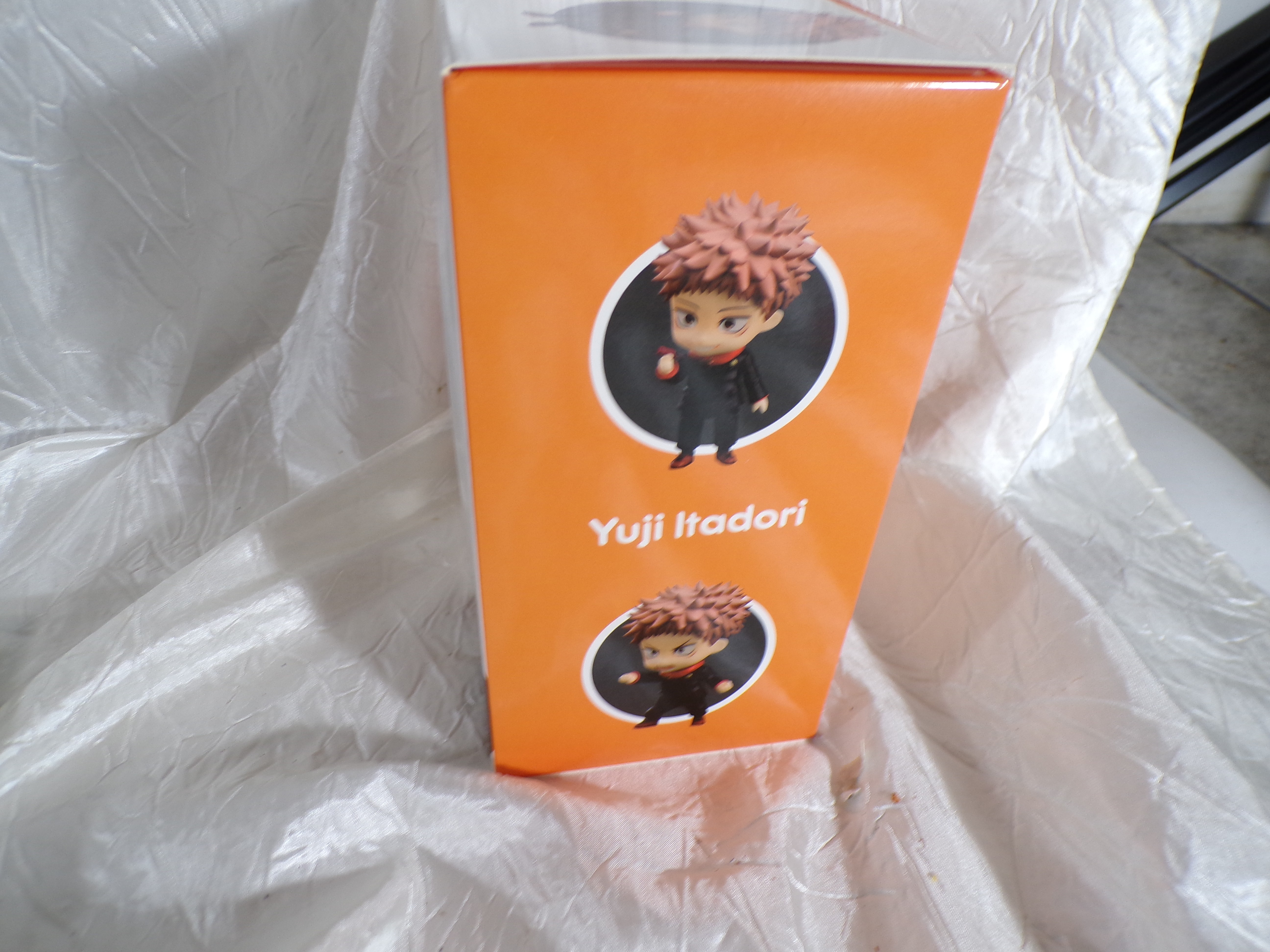 Figurine neuve Jujutsu Kaisen, Yuji, Comme neuf - Vue 3 - 