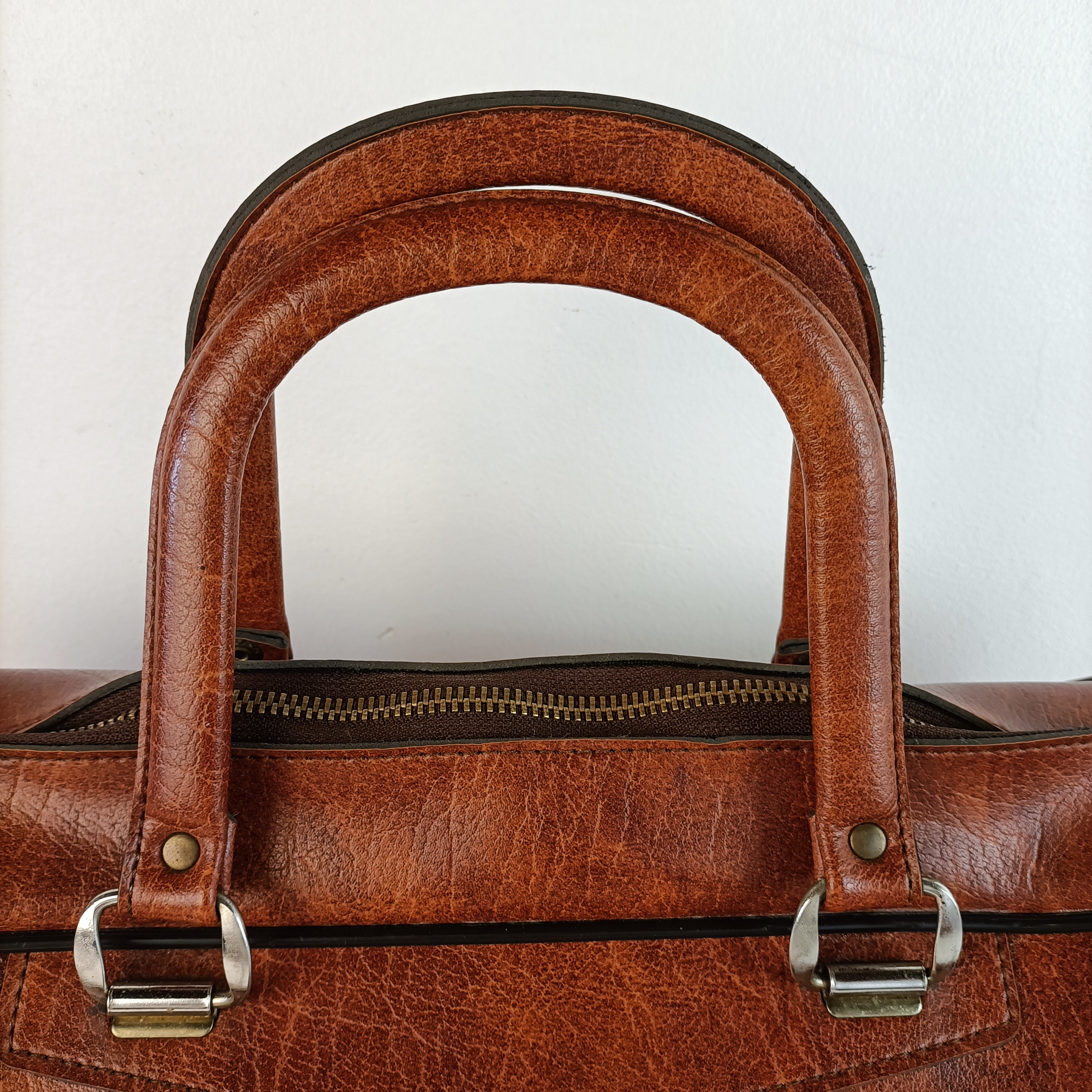 Sac à Main Femme - Modèle « Élégance Nocturne » en Simili Cuir Grainé