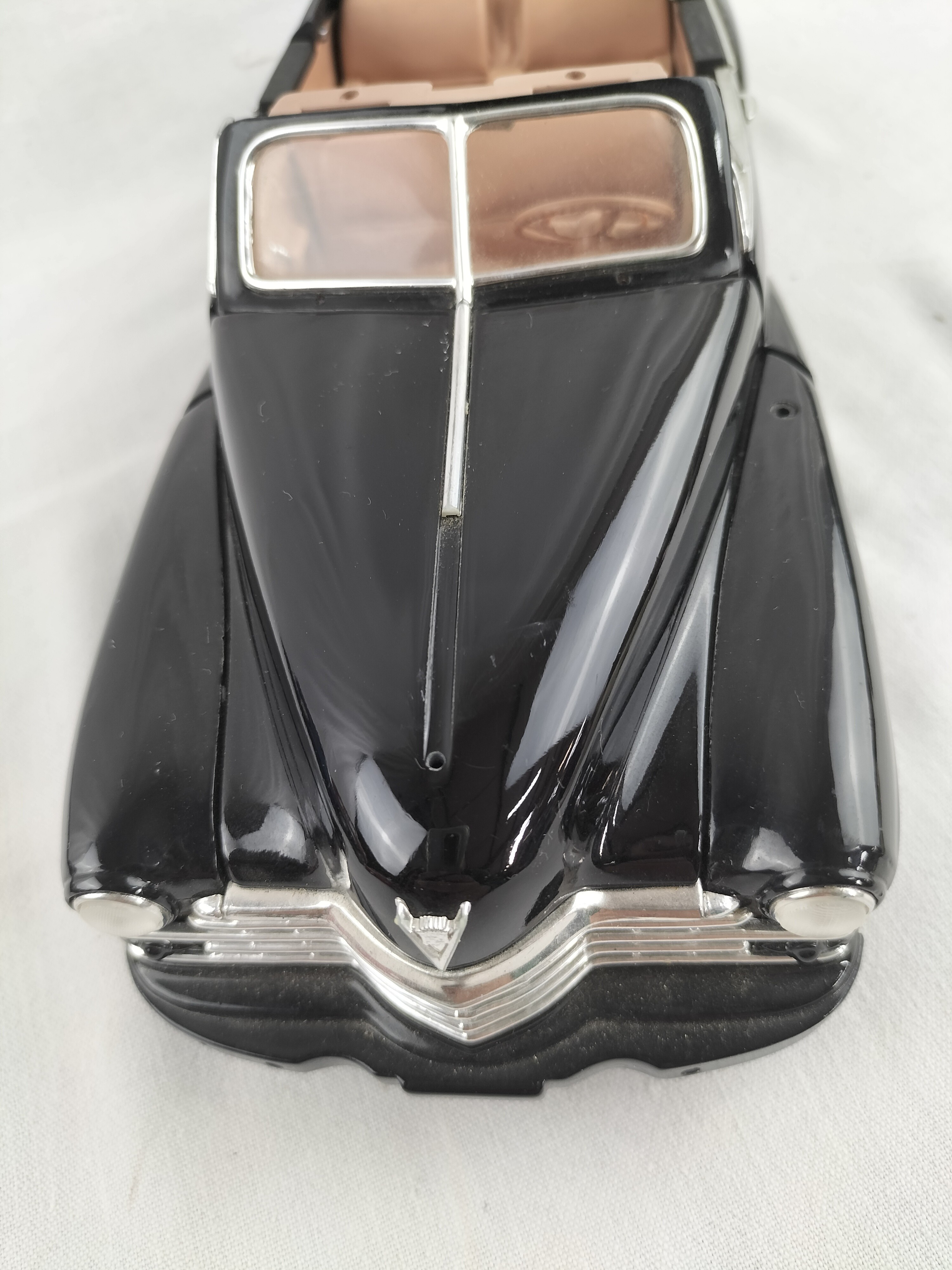 Voir photo 65 de Lot de 8 voitures miniatures de collection – Ferrari, Porsche, Mustang, Cadillac, Corvette Lot de 8 voitures miniatures de collection – Ferrari, Porsche, Mustang, Cadillac, Corvette Bon état - Vue 65 -