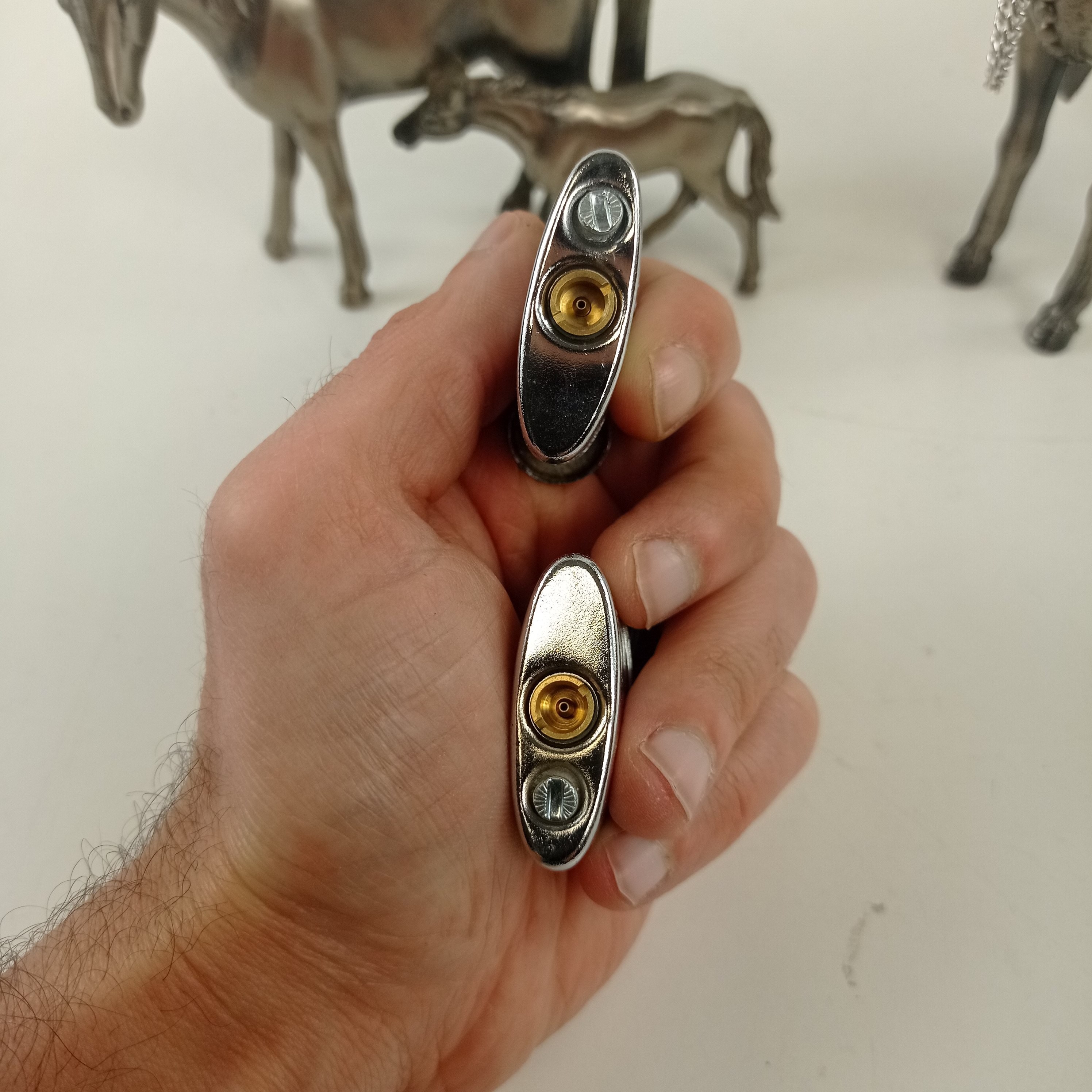 Statuettes chevalines à usage de briquet. Métal Très bon état - Vue 6 - 