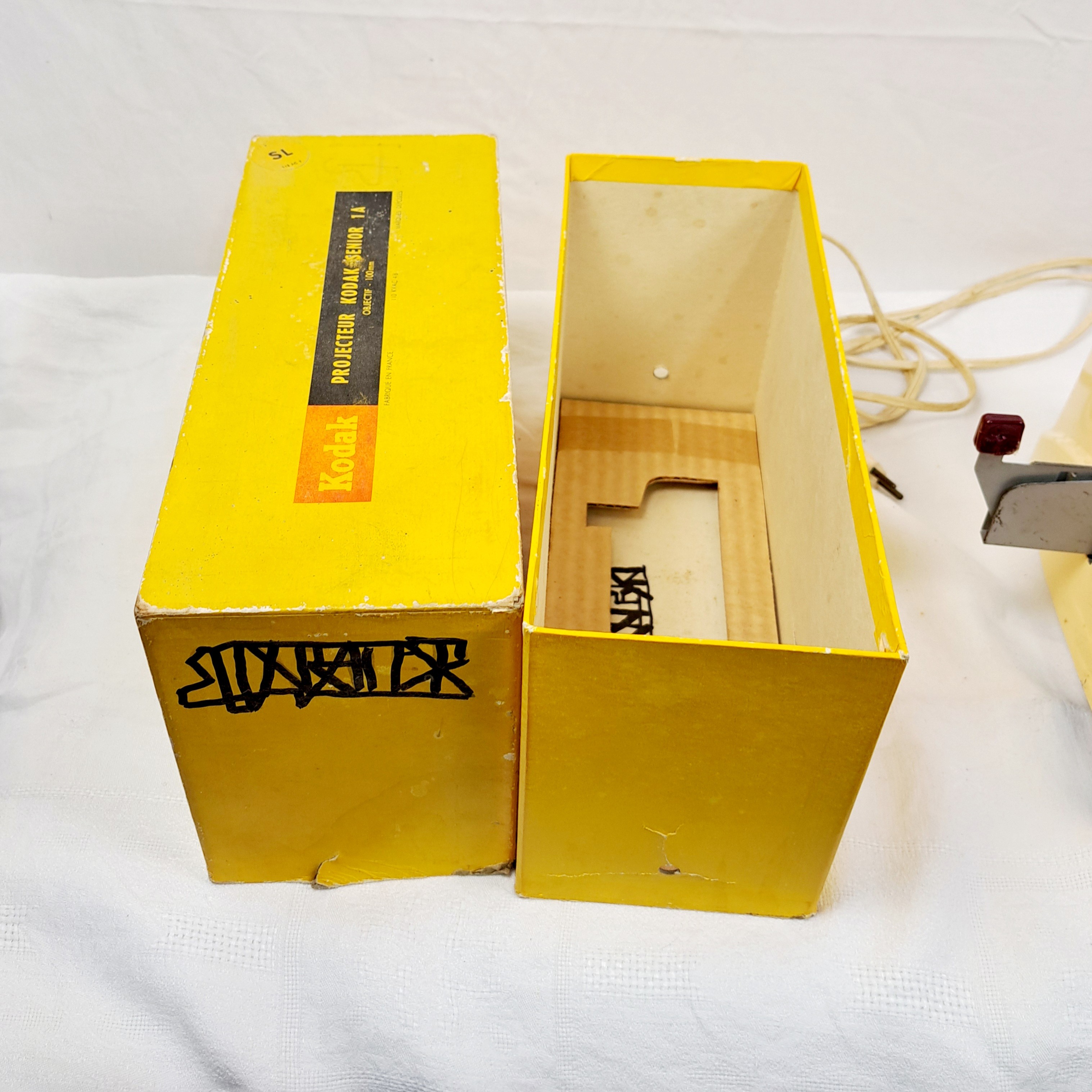 ANCIEN PROJECTEUR A DIAPOSITIVES - Photo 12