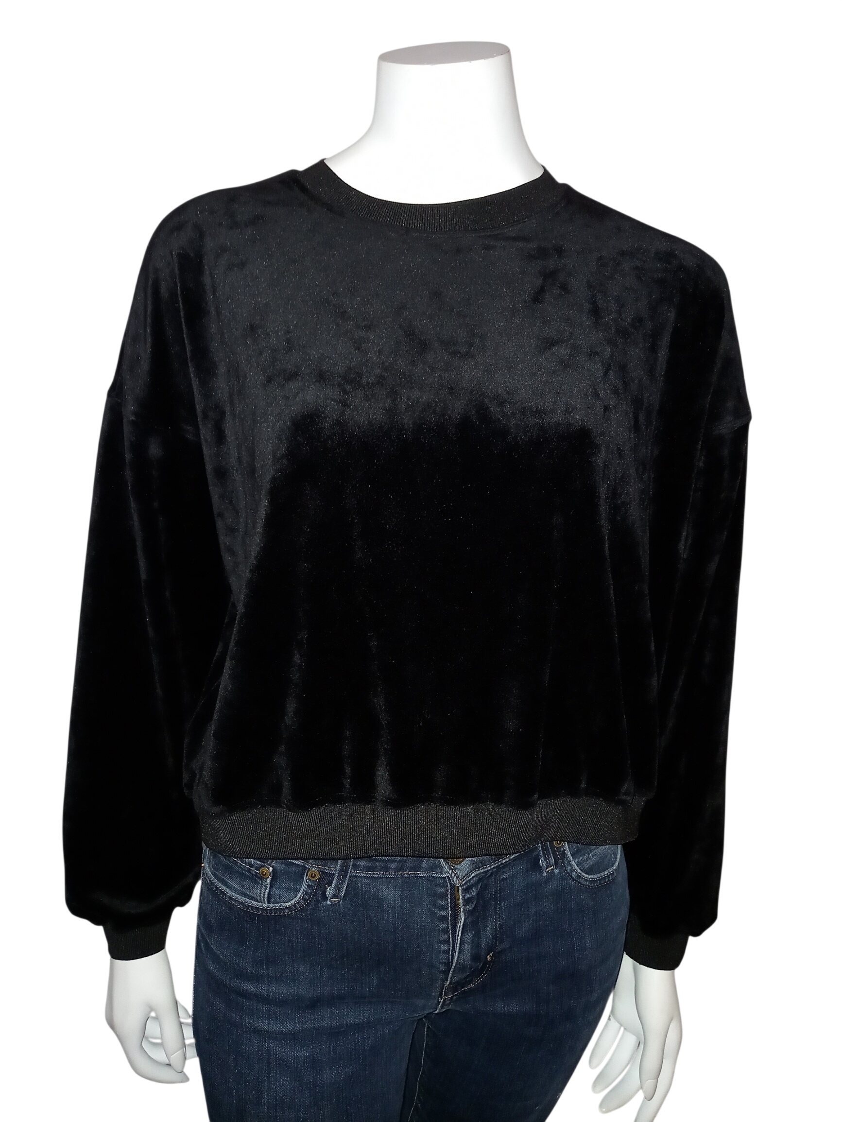 Acheter Pull femme "Les petites jupes de Prune" Bon état - 15,00 € Pull femme "Les petites jupes de Prune" Bon état - reconditionné disponible sur Label Emmaüs