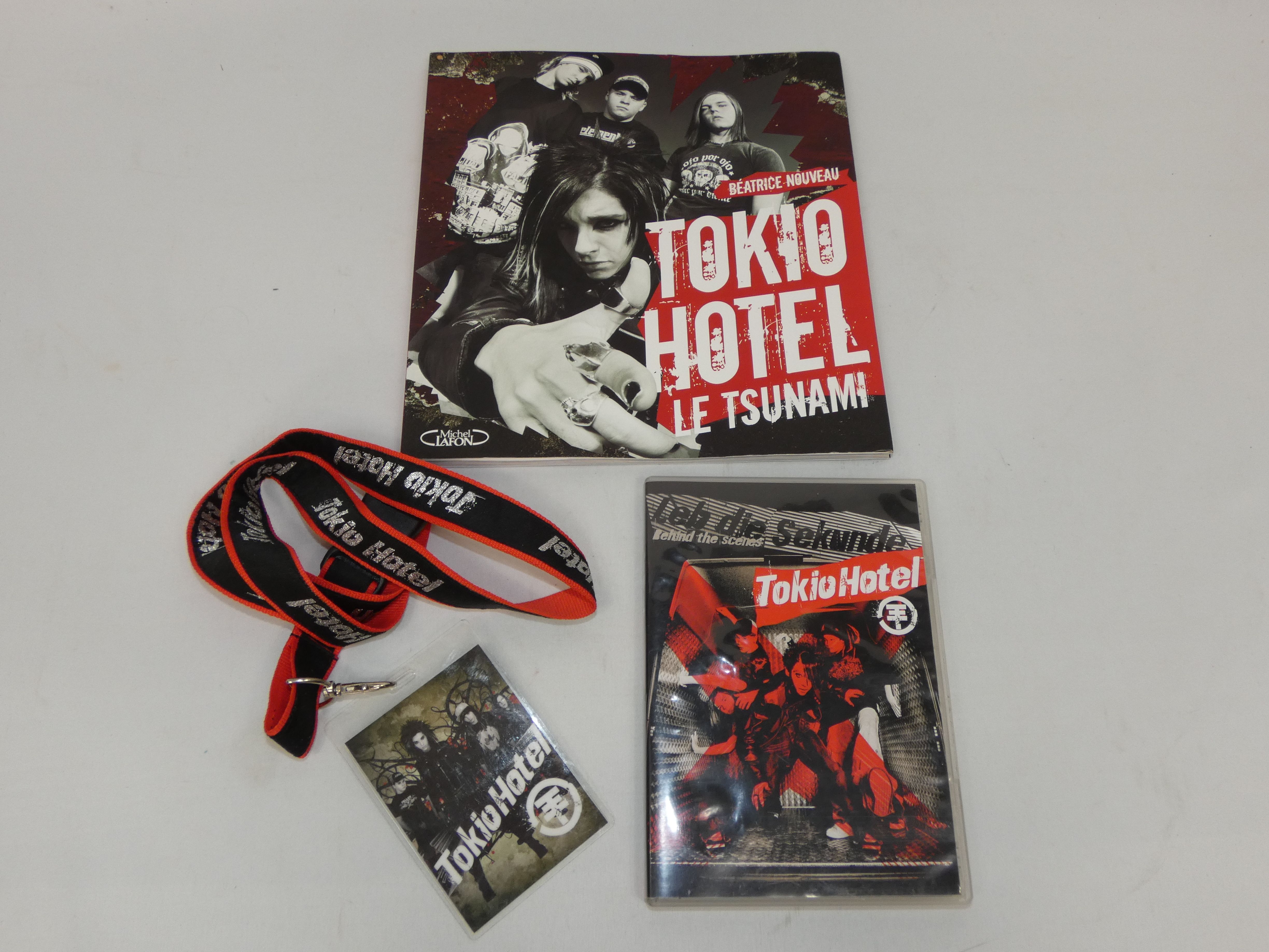 Voir photo 2 de Set collector TOKIO HOTEL Set collector TOKIO HOTEL Bon état - Vue 2 -