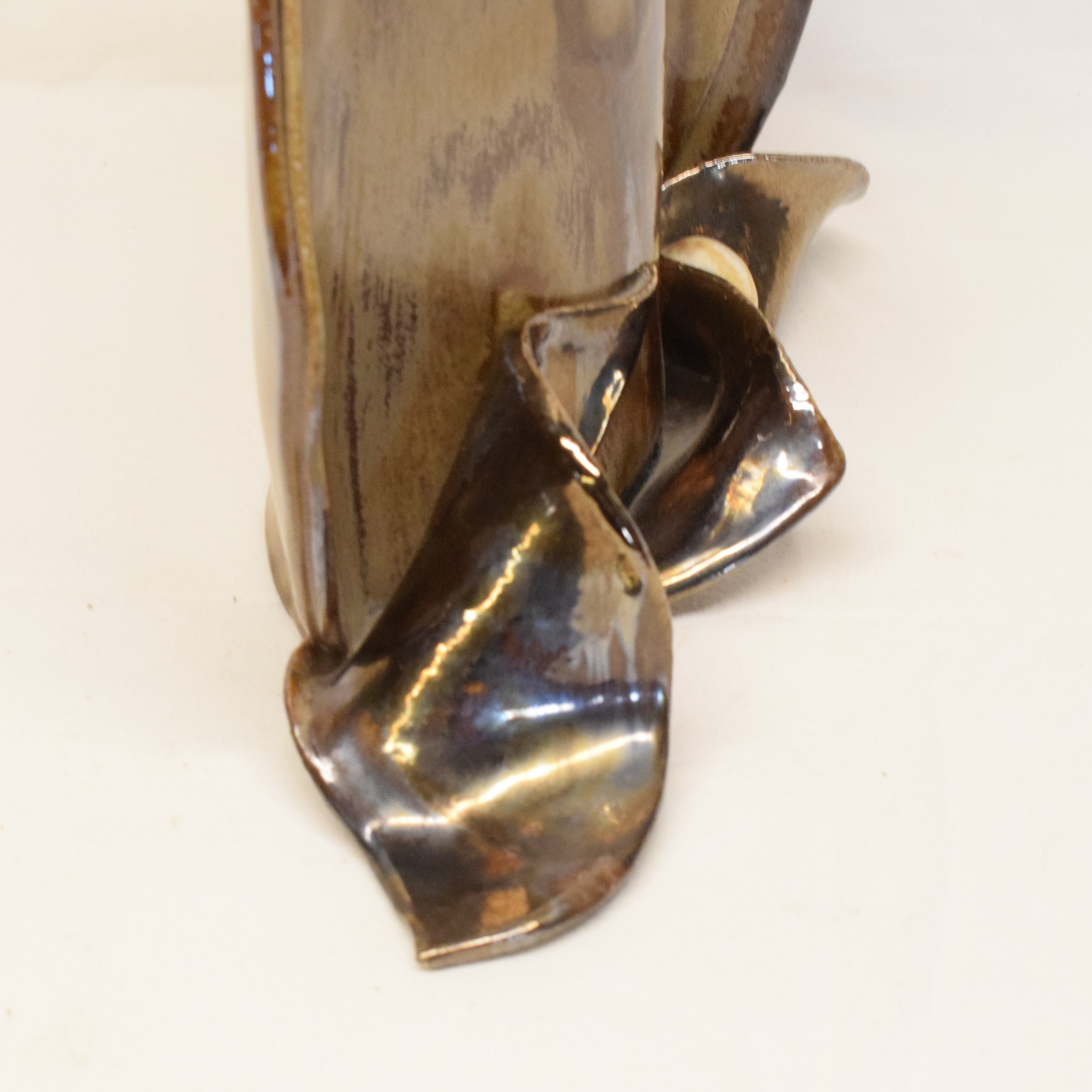 Voir photo 4 de Vase aux formes stylisées en terre cuite émaillée poterie Allemande Vase aux formes stylisées en terre cuite émaillée poterie Allemande - Vue 4 -