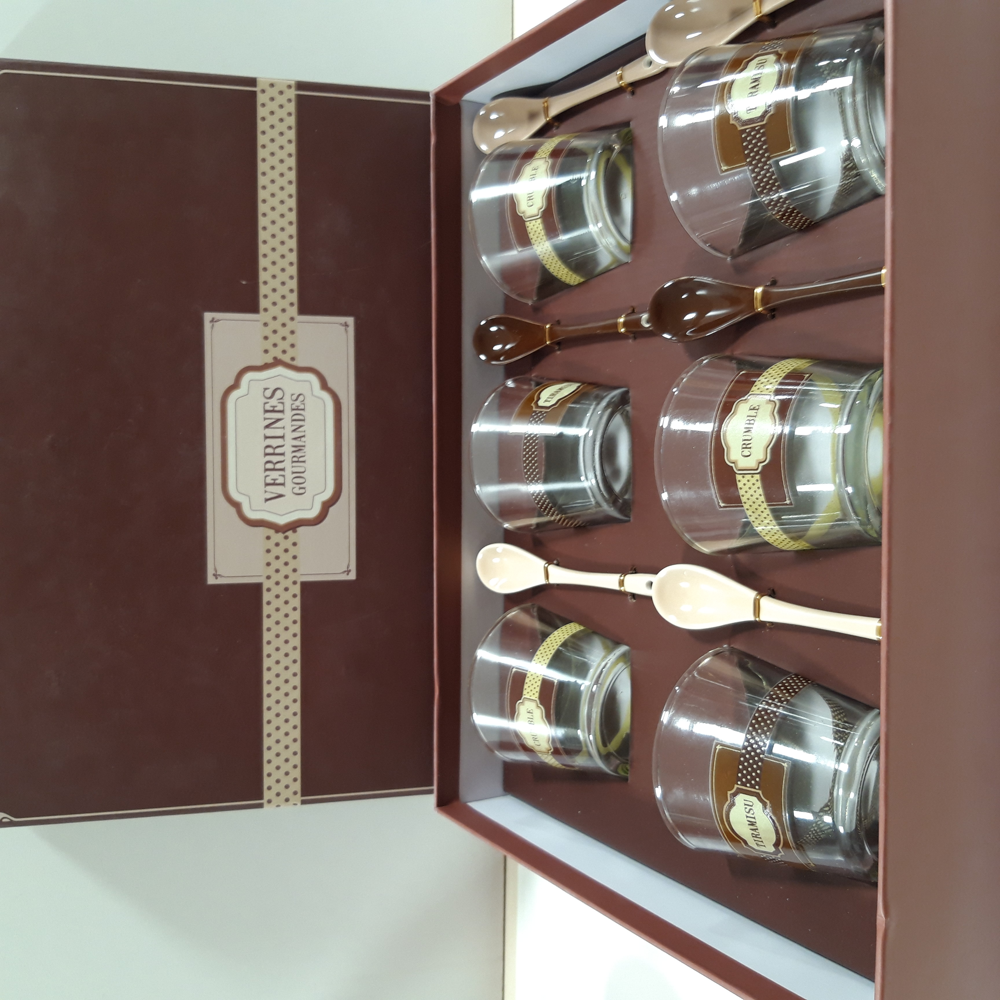 Acheter Service à Verrines "Verrines gourmandes" dans coffret - 24,00 € Service à Verrines "Verrines gourmandes" dans coffret - reconditionné disponible sur Label Emmaüs