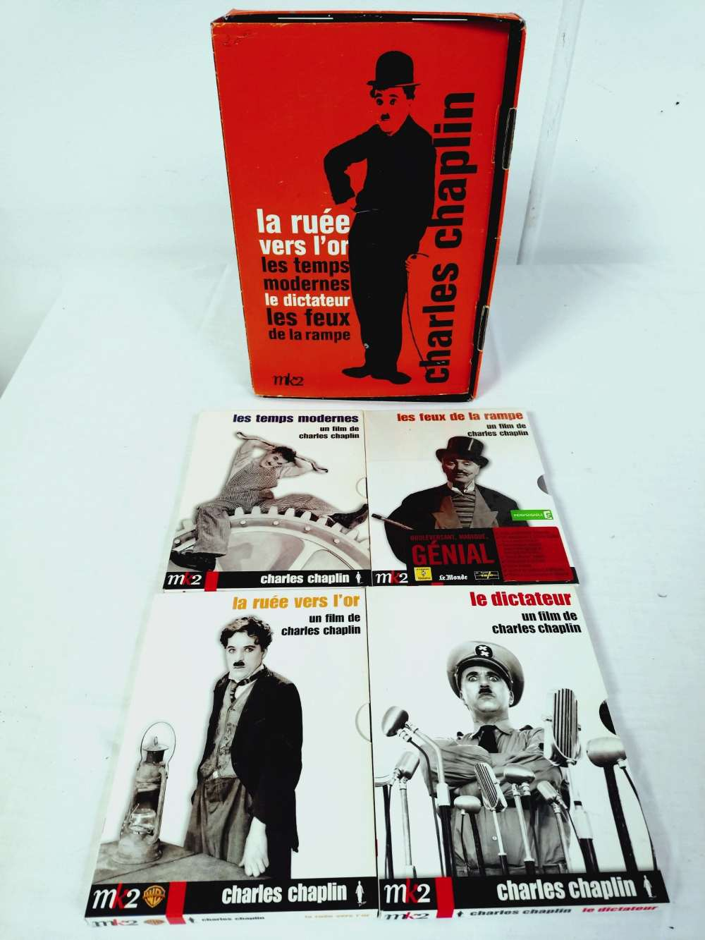 Voir photo 3 de Coffret Charles Chaplin - lot de 8 DVD. MK2 Coffret Charles Chaplin - lot de 8 DVD. MK2 Bon état - Vue 3 -