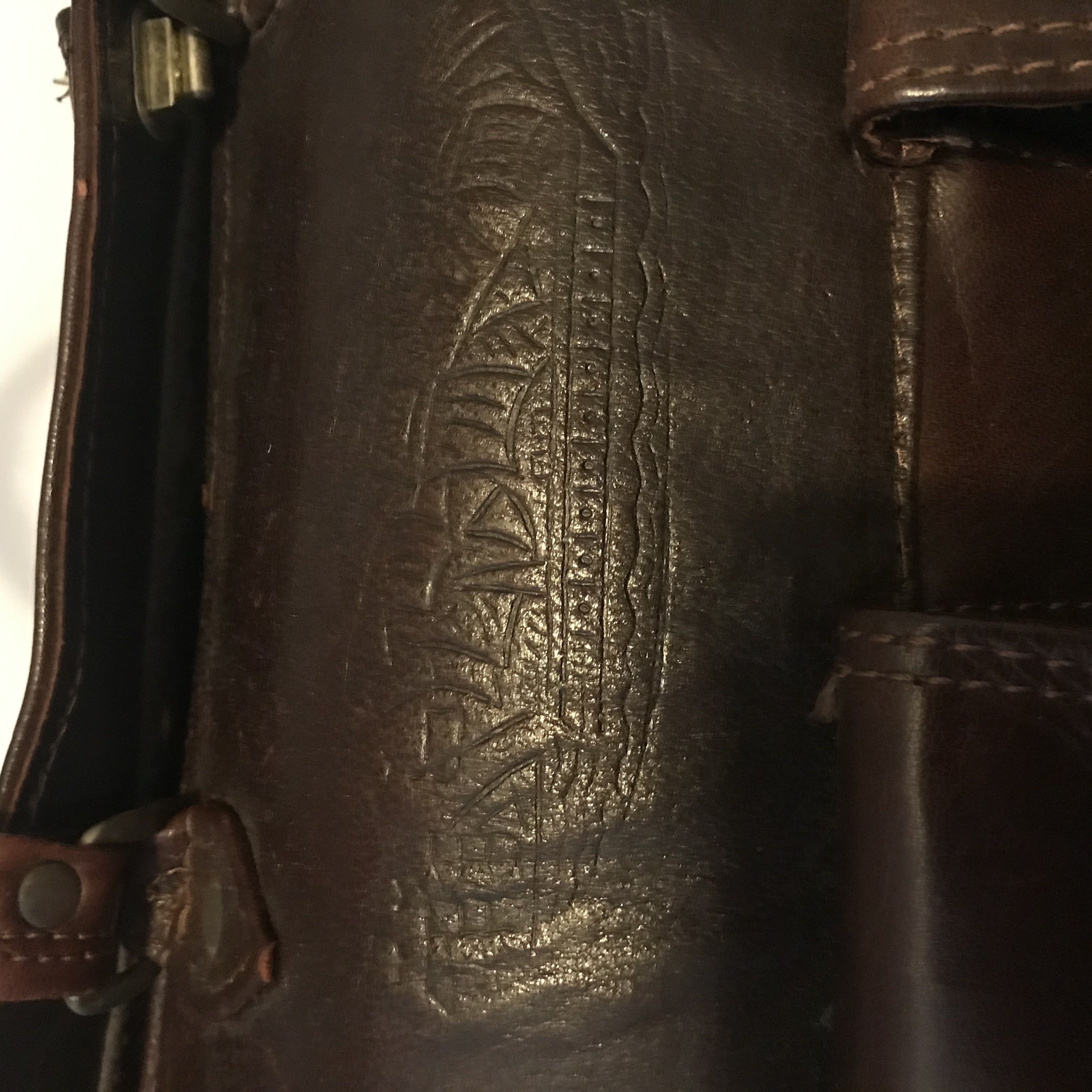 Valise Souple Rétro en Cuir Souple  Très bon état - Vue 4 - 